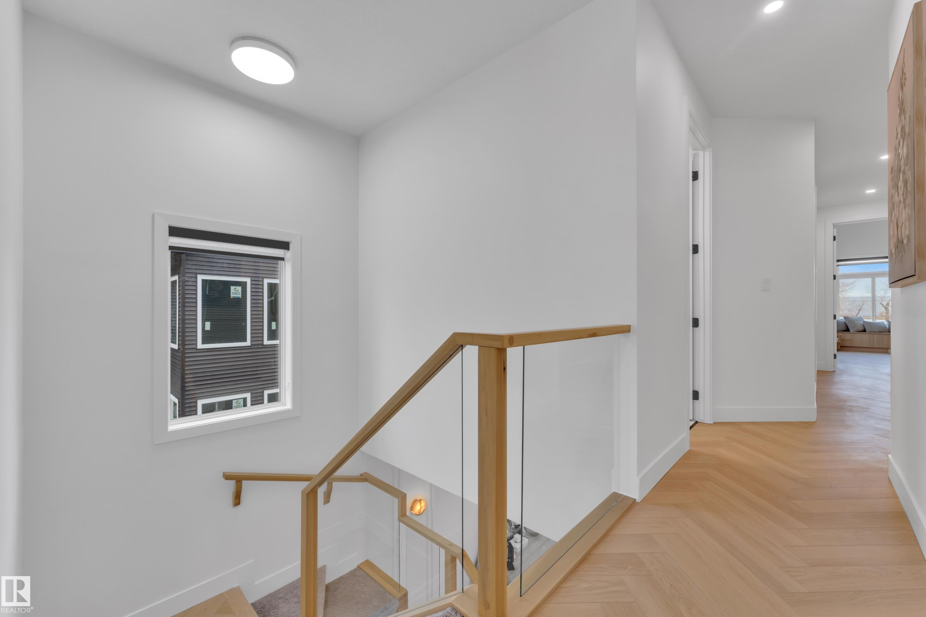 8458 Mayday Link Sw, Edmonton, AB - Indoor Photo Showing Other Room