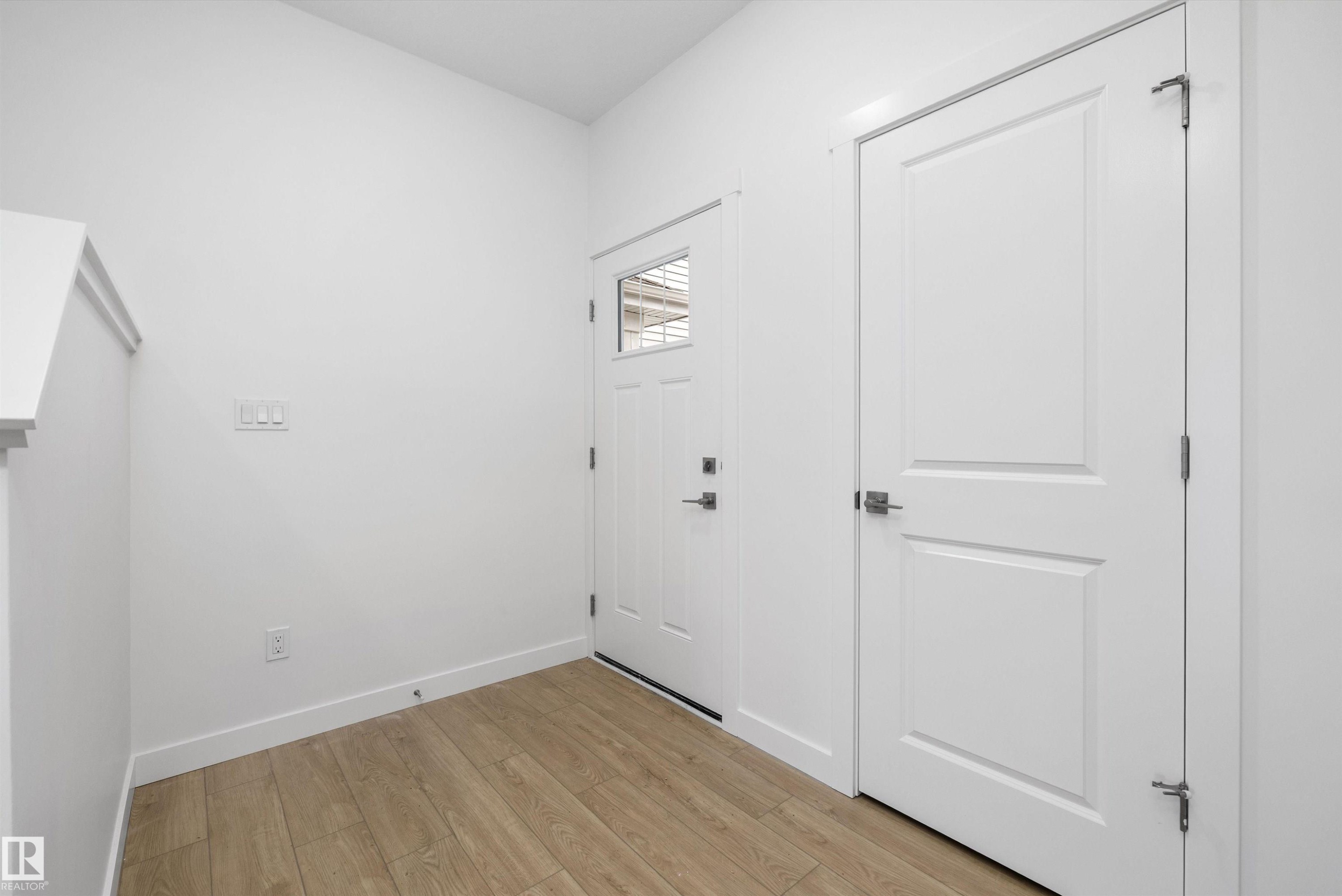 8732 183 Avenue Nw, Edmonton, AB - Indoor Photo Showing Other Room