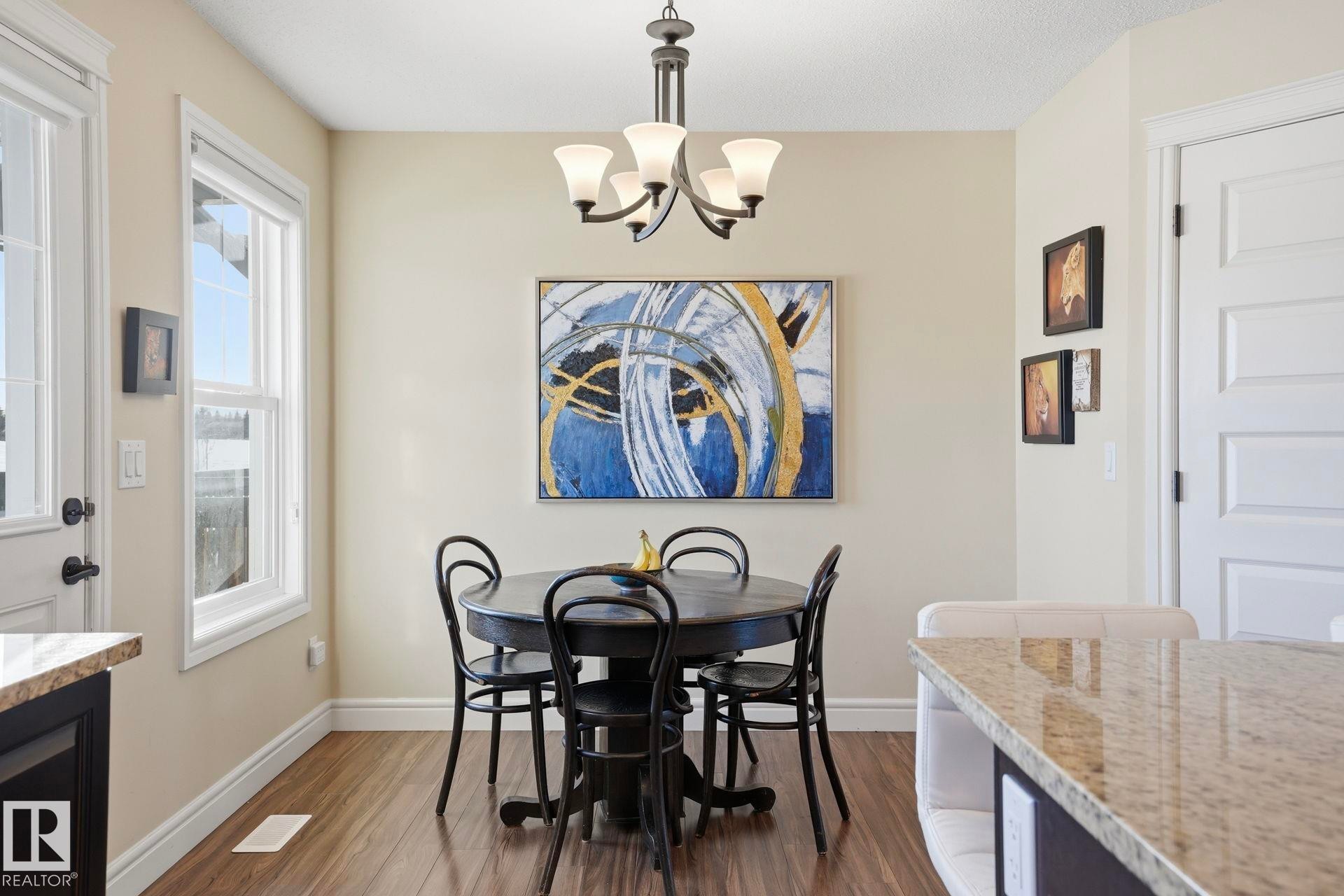 10 330 Bulyea Road, Edmonton, AB - Indoor Photo Showing Dining Room