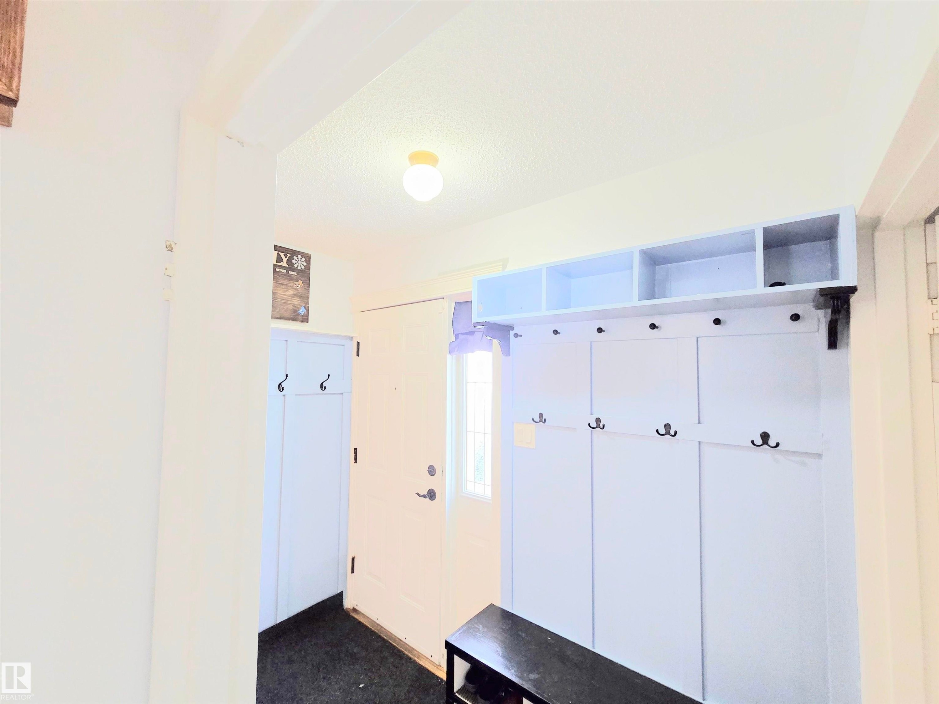 View of mudroom - 80 Amberly Crest, Edmonton, AB - Indoor Photo Showing Other Room