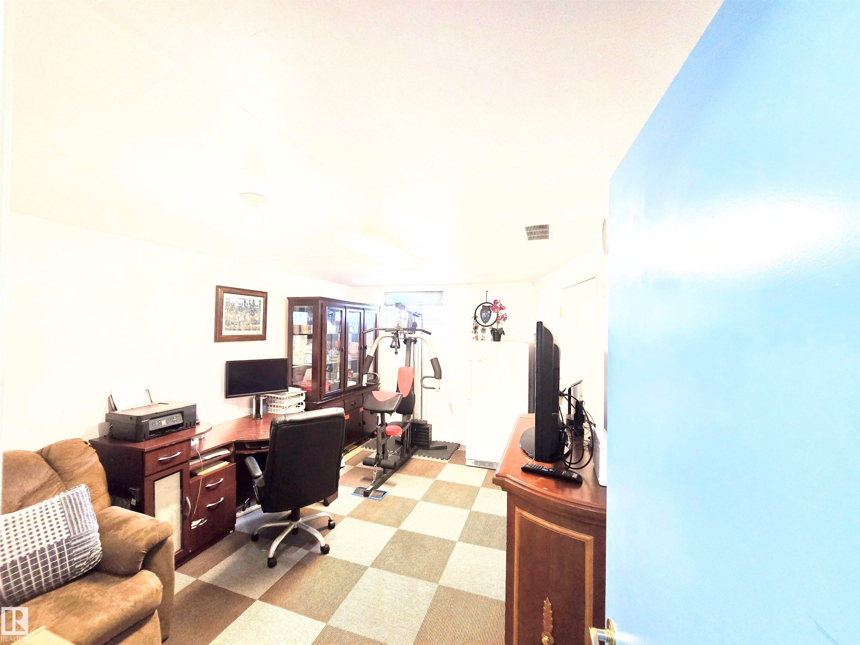 Office featuring light flooring - 80 Amberly Crest, Edmonton, AB - Indoor Photo Showing Other Room