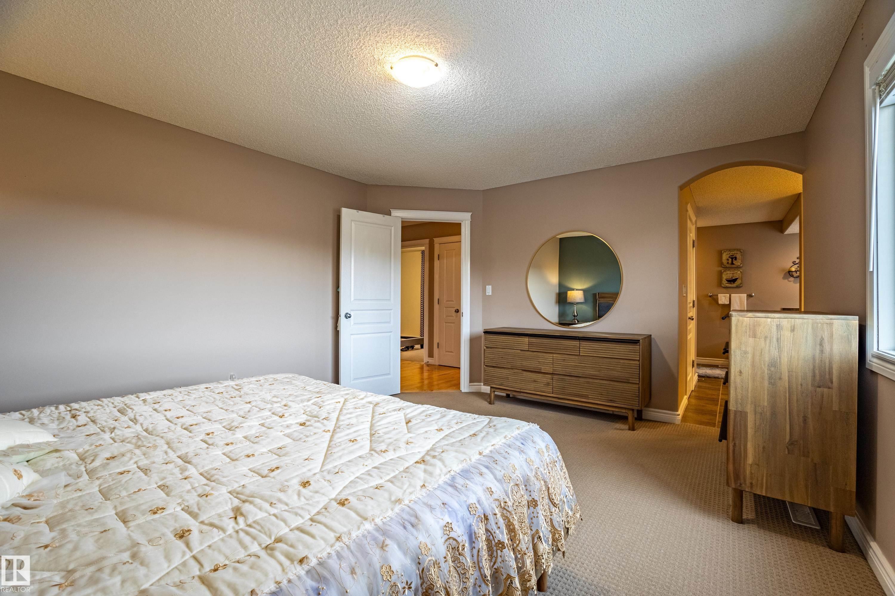 2721 Miles Place, Edmonton, AB - Indoor Photo Showing Bedroom