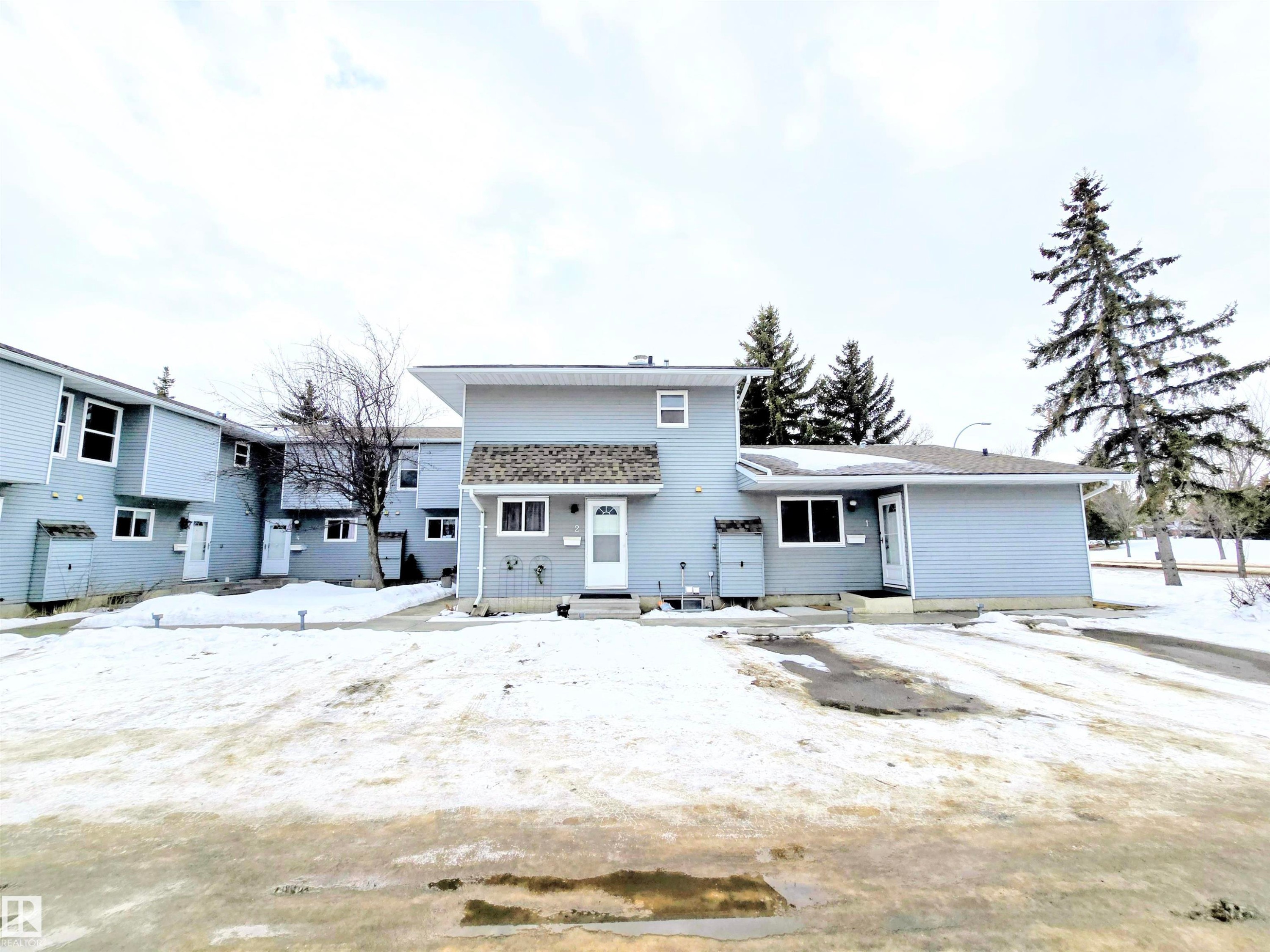 View of front of property with entry steps - 2 4403 Riverbend Road, Edmonton, AB - Outdoor