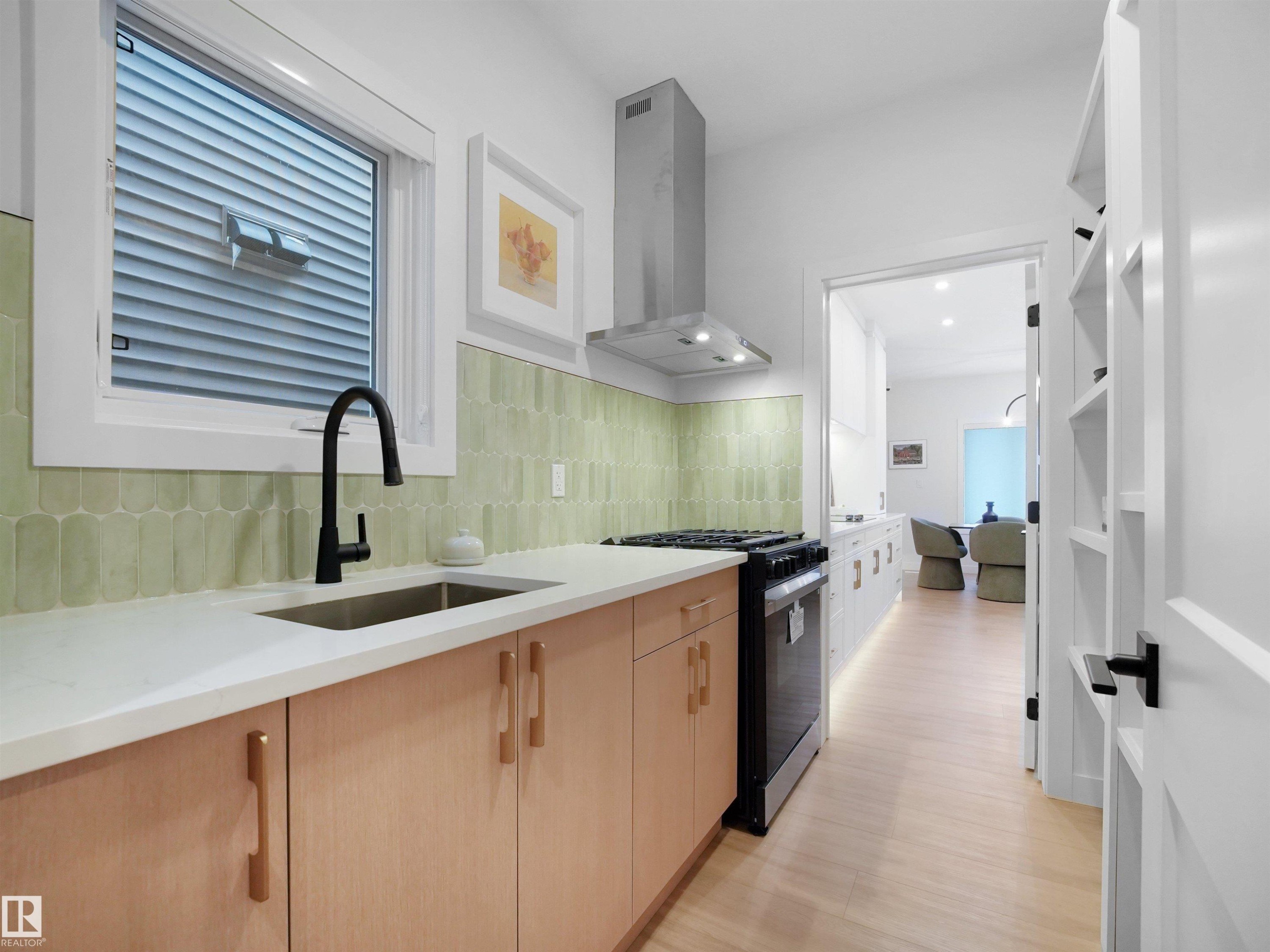 945 Elderberry Landing, Edmonton, AB