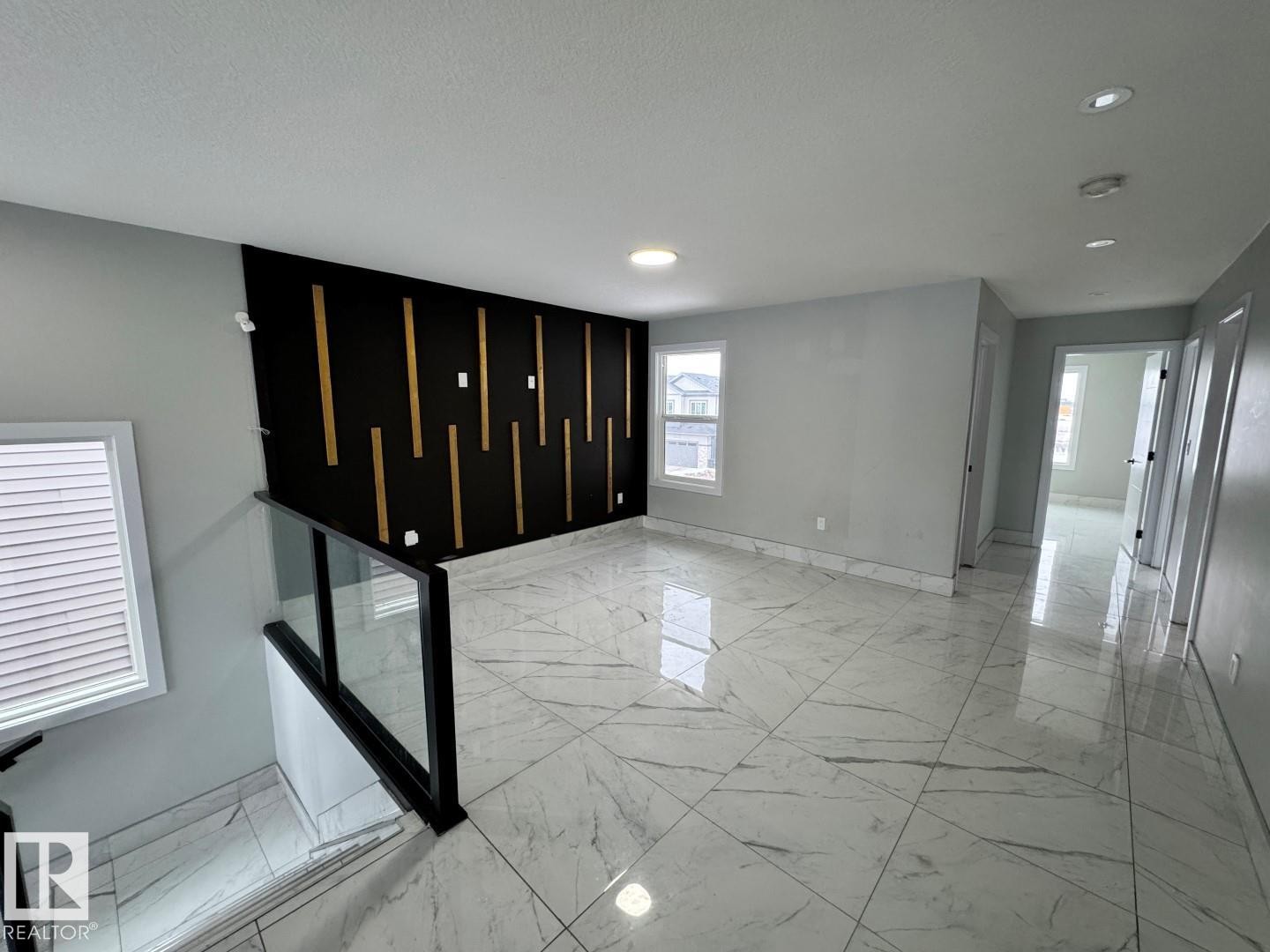 17124 68 Street, Edmonton, AB - Indoor Photo Showing Other Room