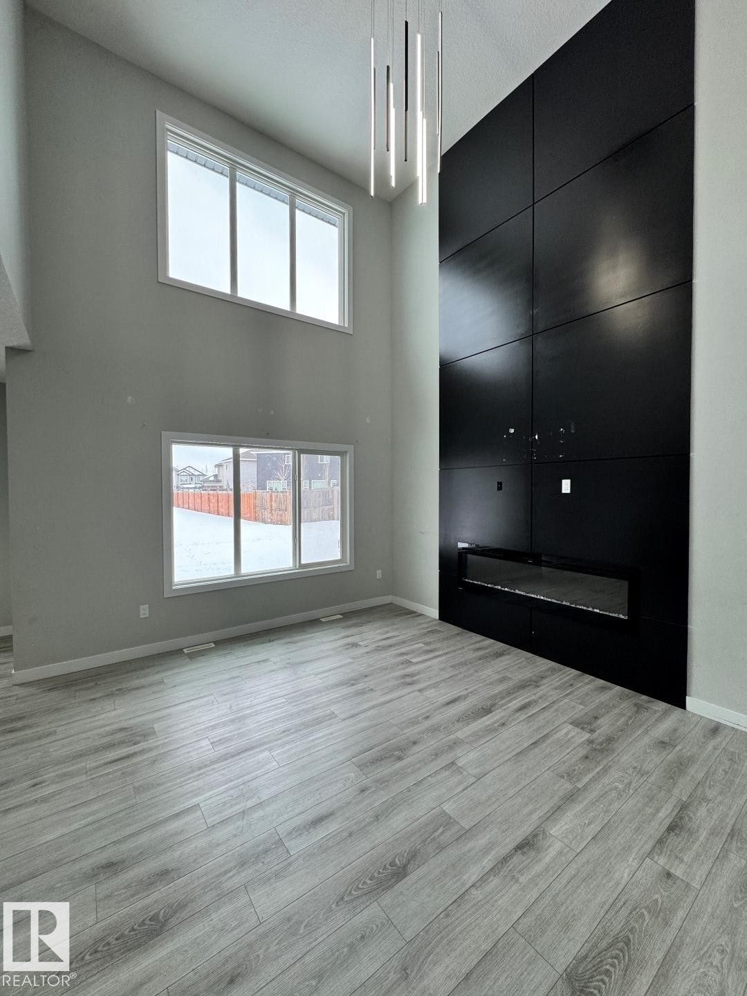 17124 68 Street, Edmonton, AB - Indoor