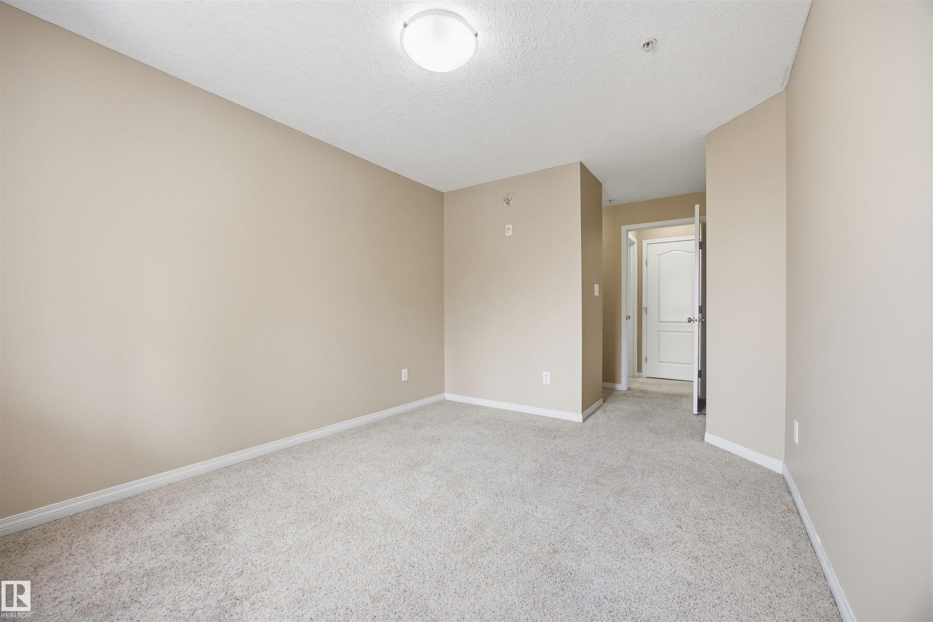 #107 4903 47 Av, Stony Plain, AB - Indoor Photo Showing Other Room