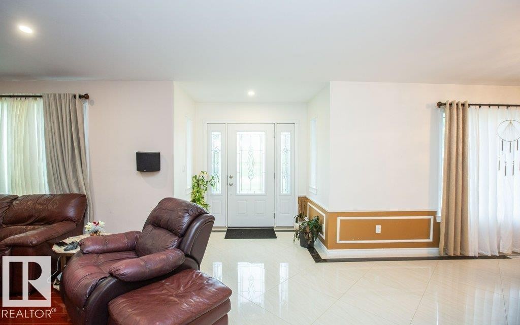 5104 - 49 Avenue, Busby, AB - Indoor