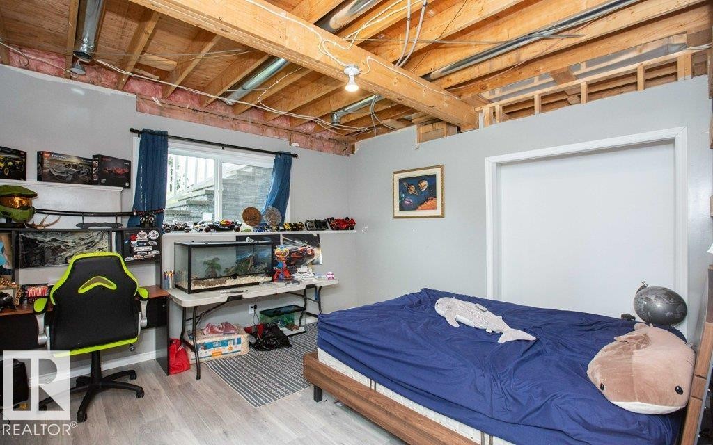 5104 - 49 Avenue, Busby, AB - Indoor