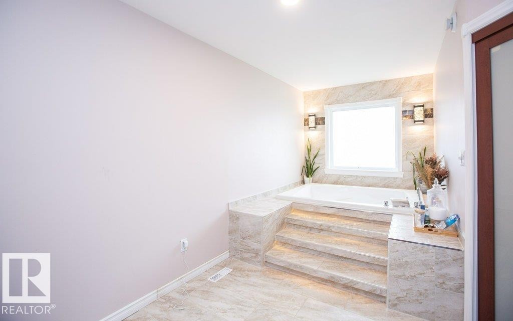 5104 - 49 Avenue, Busby, AB - Indoor Photo Showing Other Room