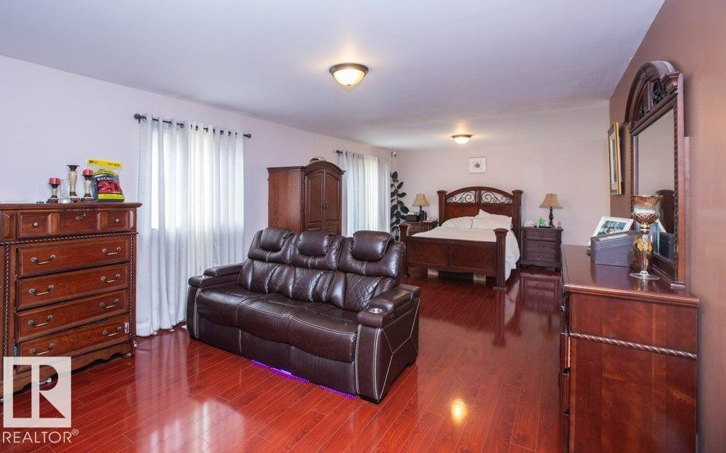 5104 - 49 Avenue, Busby, AB - Indoor