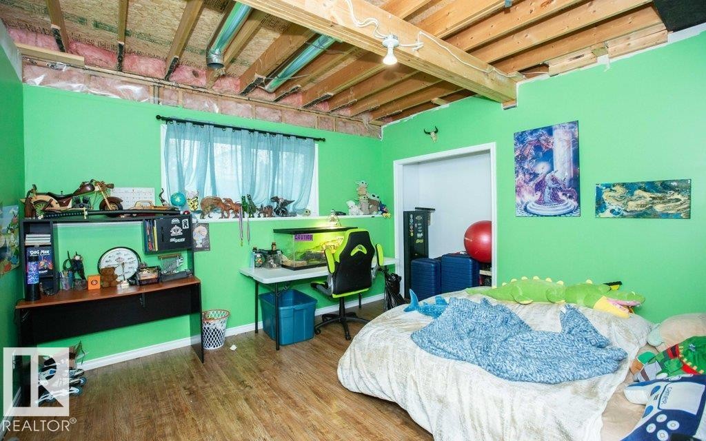 5104 - 49 Avenue, Busby, AB - Indoor