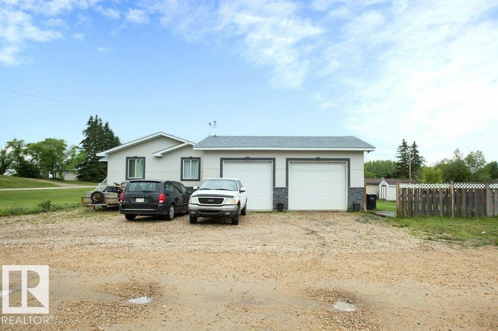 5104 - 49 Avenue, Busby, AB - Outdoor