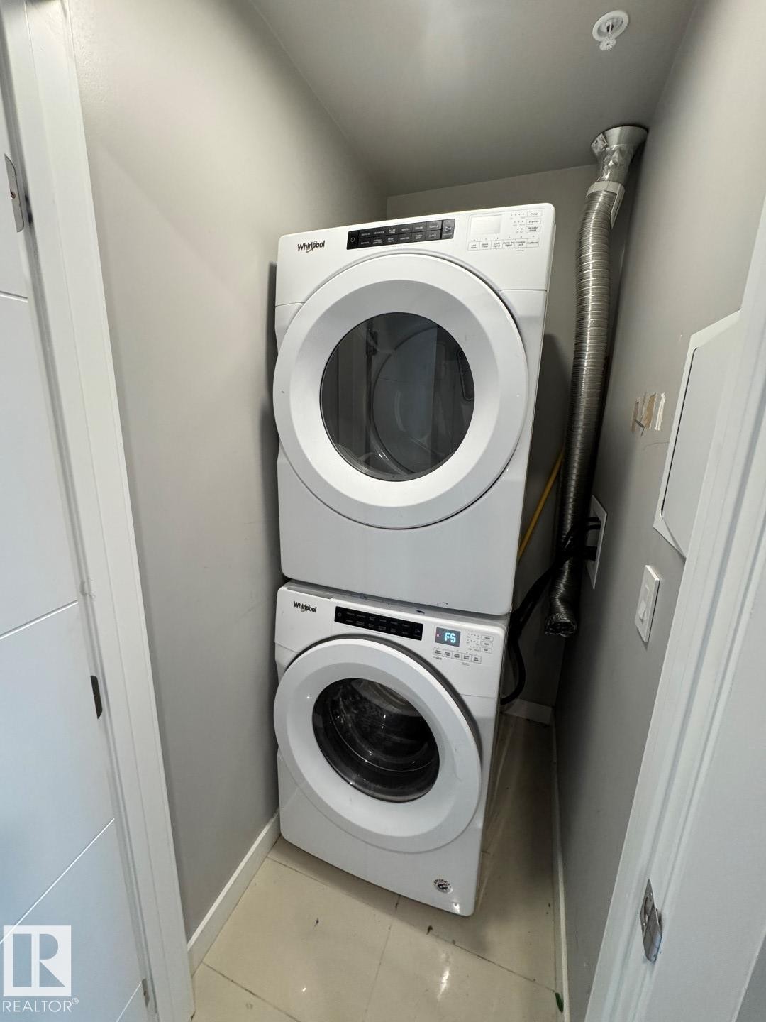 2103 10180 103 Street, Edmonton, AB - Indoor Photo Showing Laundry Room