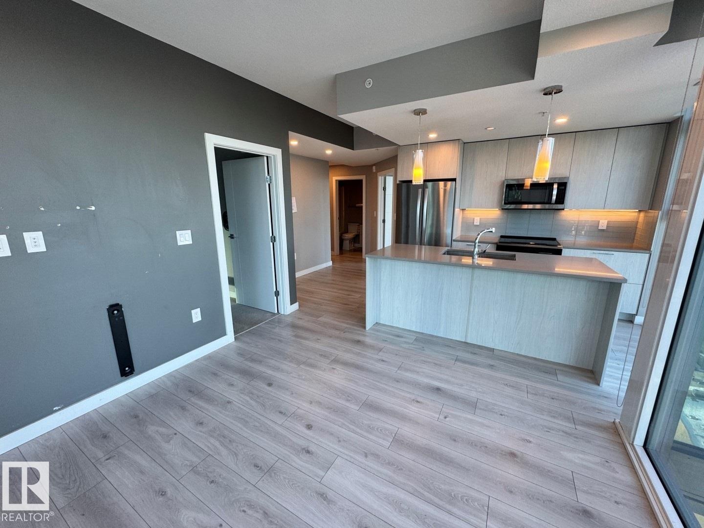 2103 10180 103 Street, Edmonton, AB - Indoor Photo Showing Kitchen