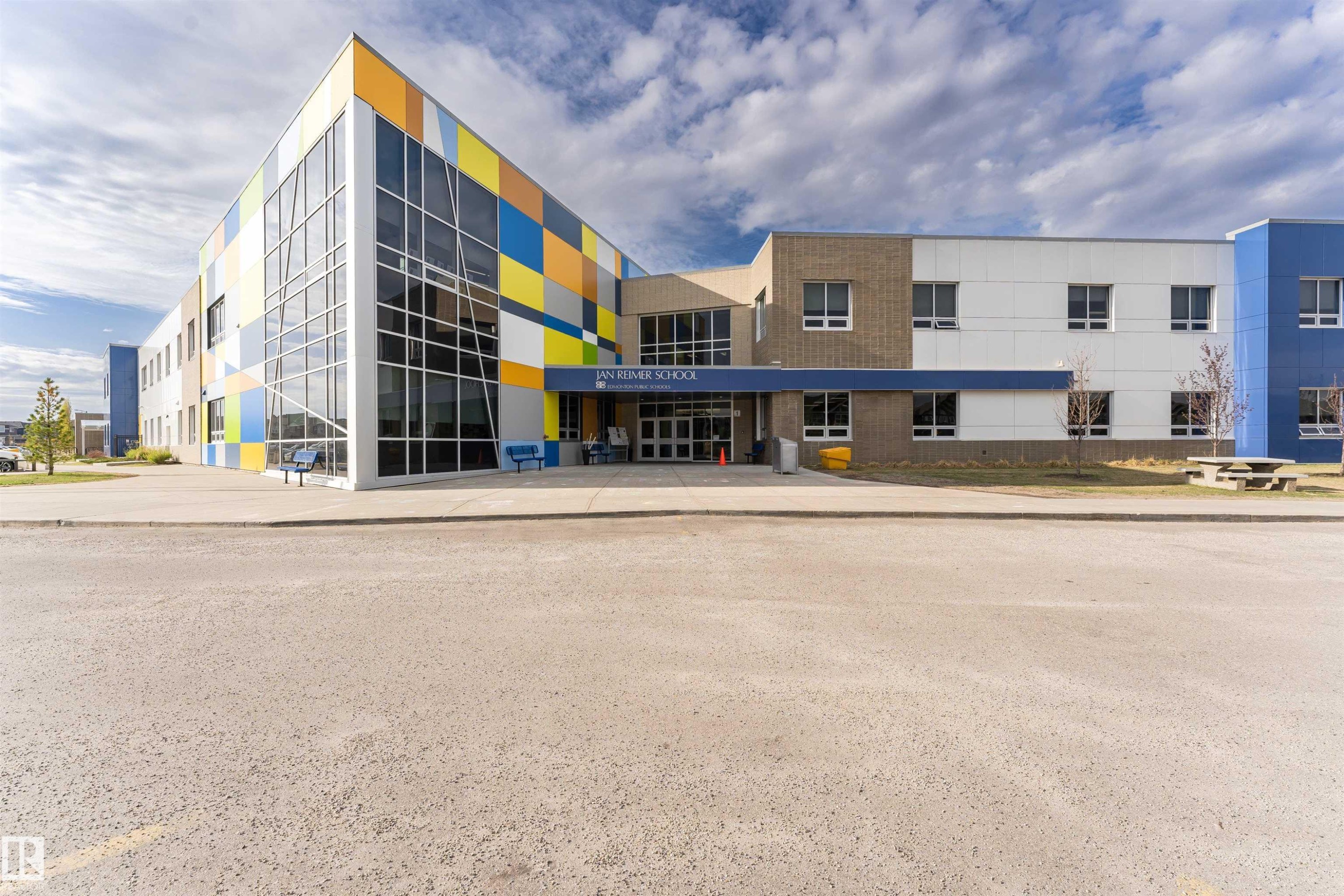 Jan Reimer Elementary School - 4011 Orchards Drive, Edmonton, AB - Outdoor