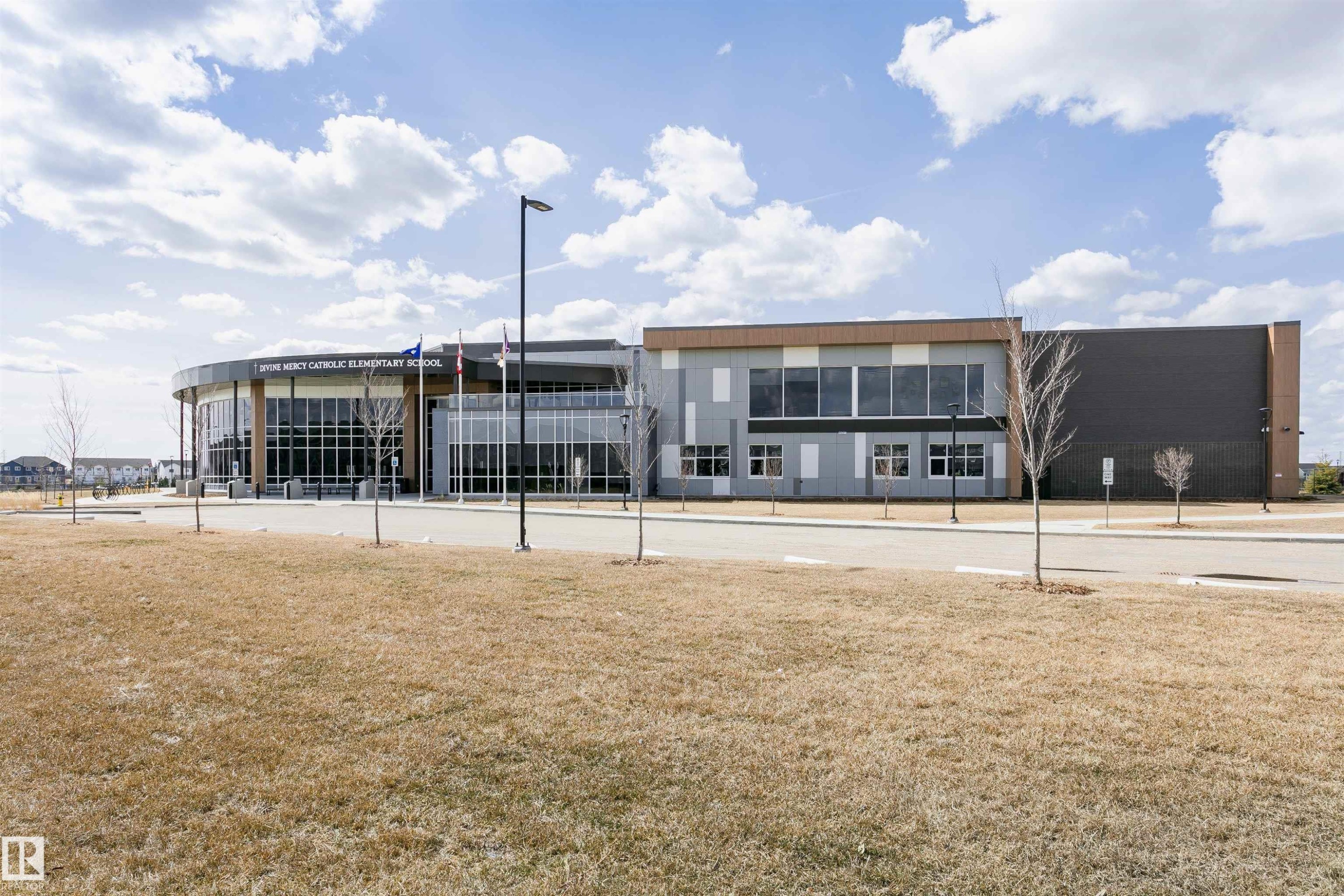 Divine Mercy Elementary Catholic School - 4011 Orchards Drive, Edmonton, AB - Outdoor