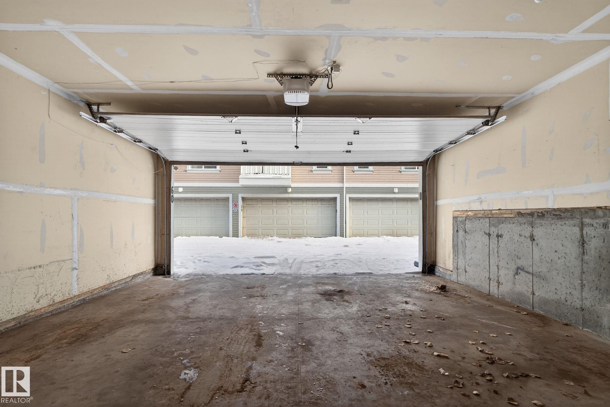 View of garage - 60 1804 70 Street, Edmonton, AB - Indoor Photo Showing Garage