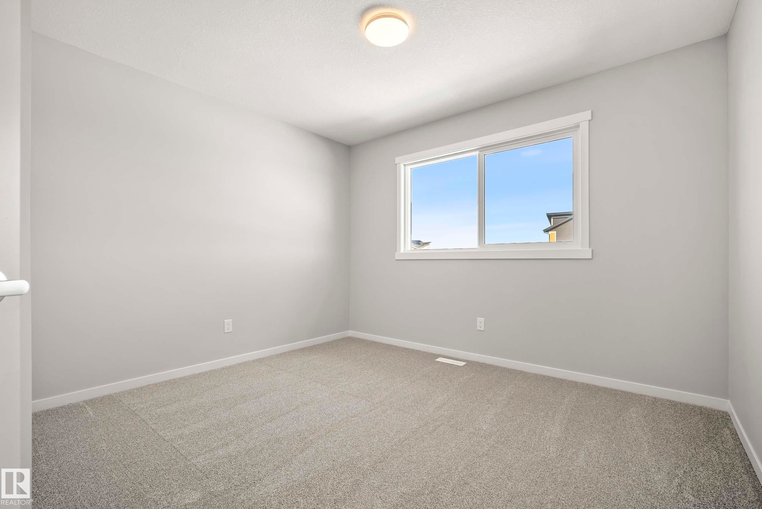 342 172 Avenue, Edmonton, AB - Indoor Photo Showing Other Room