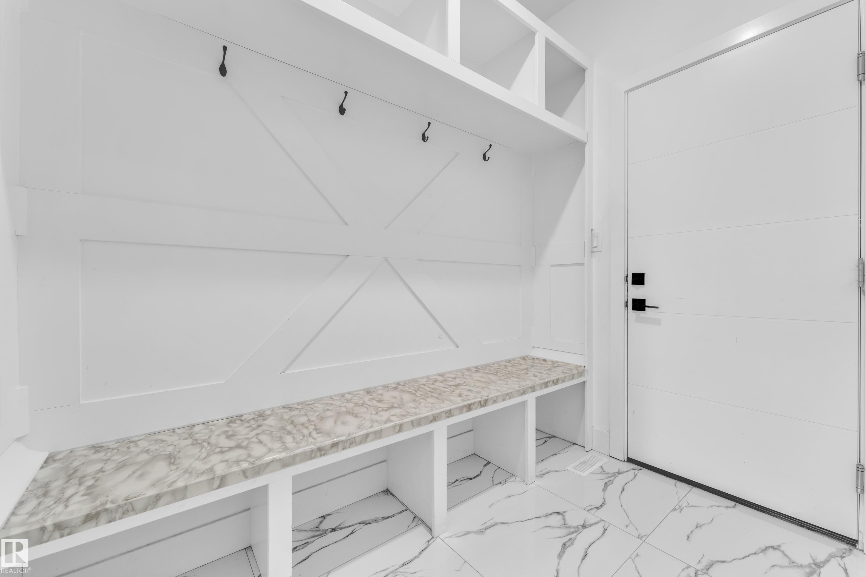 View of mudroom - 16812 48 Street Nw, Edmonton, AB - Indoor