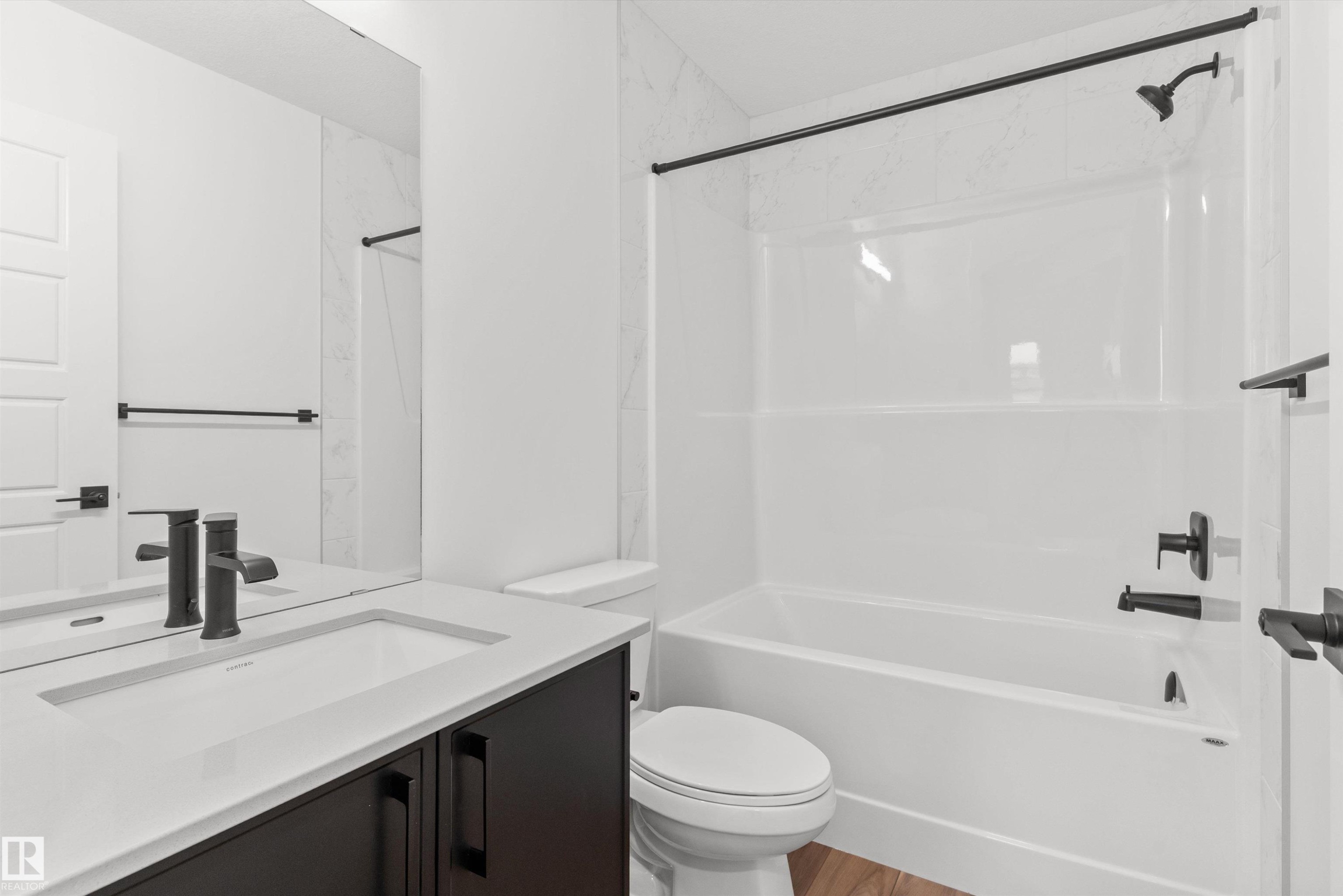 6222 175A Avenue, Edmonton, AB - Indoor With Storage
