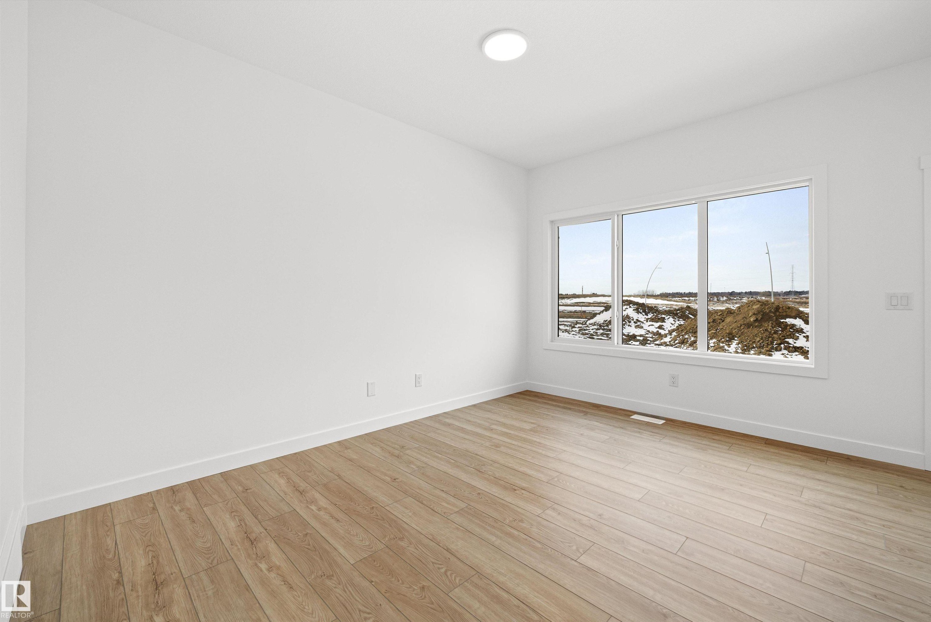 632 176 Avenue, Edmonton, AB - Indoor Photo Showing Other Room