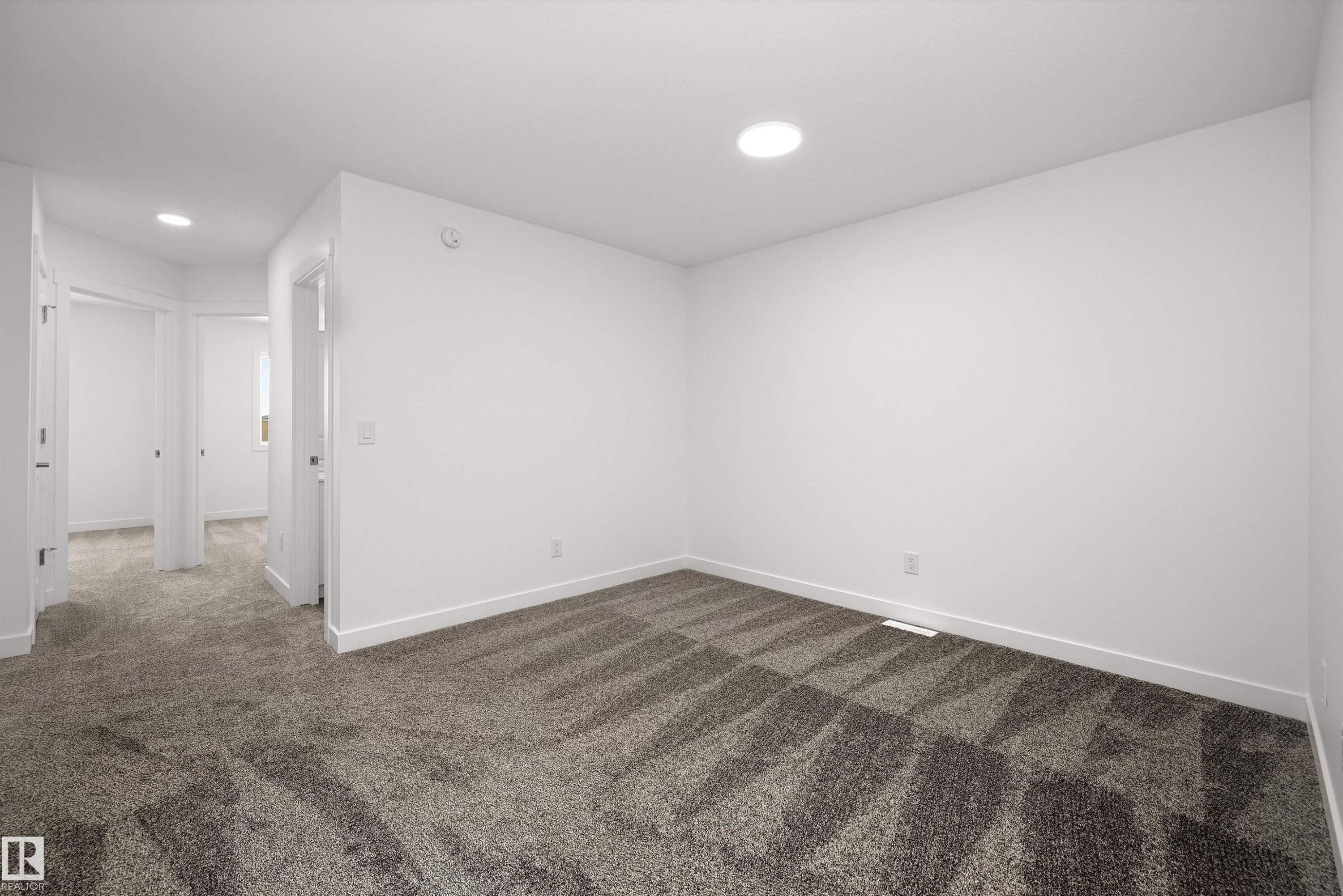 632 176 Avenue, Edmonton, AB - Indoor Photo Showing Other Room