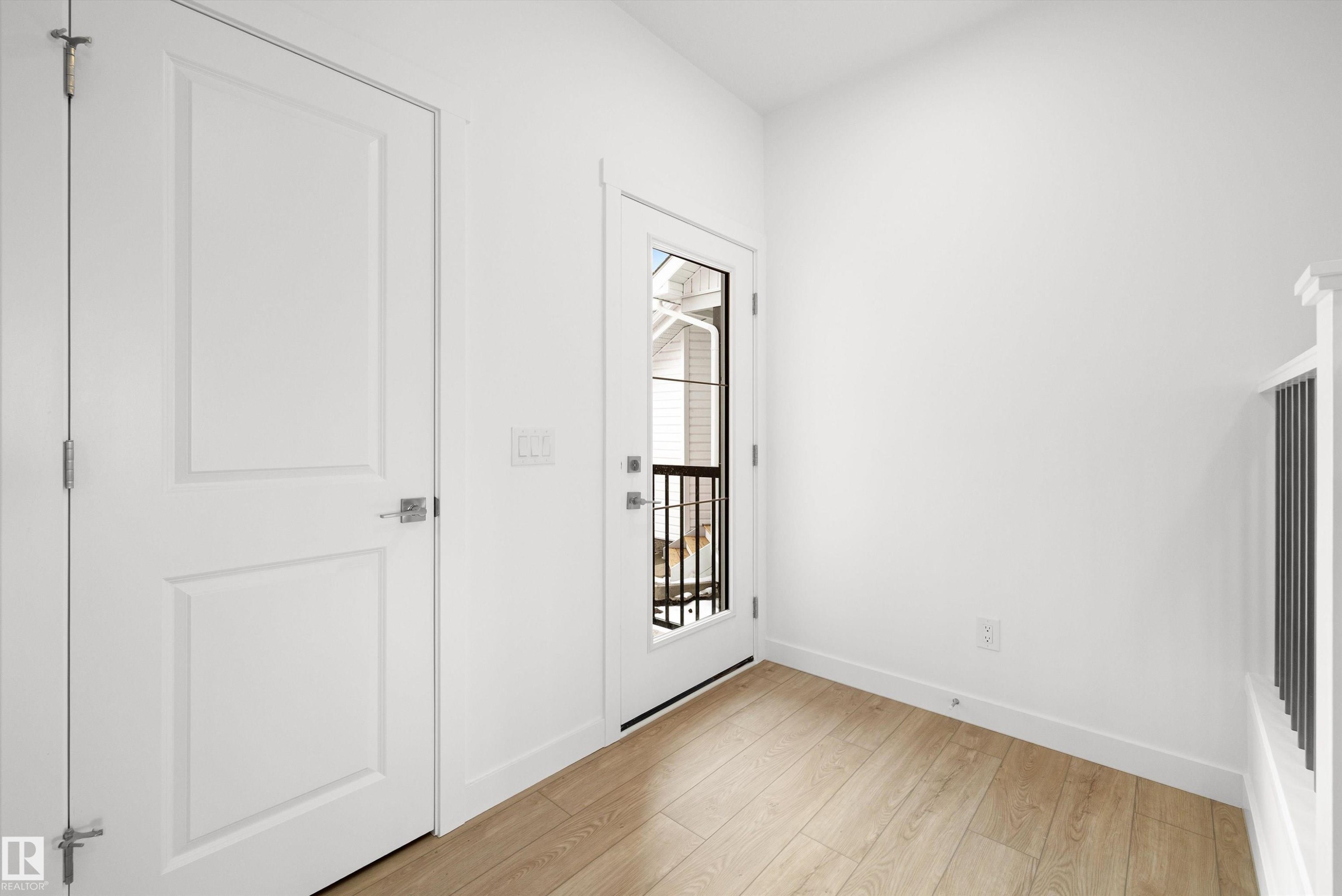 632 176 Avenue, Edmonton, AB - Indoor Photo Showing Other Room