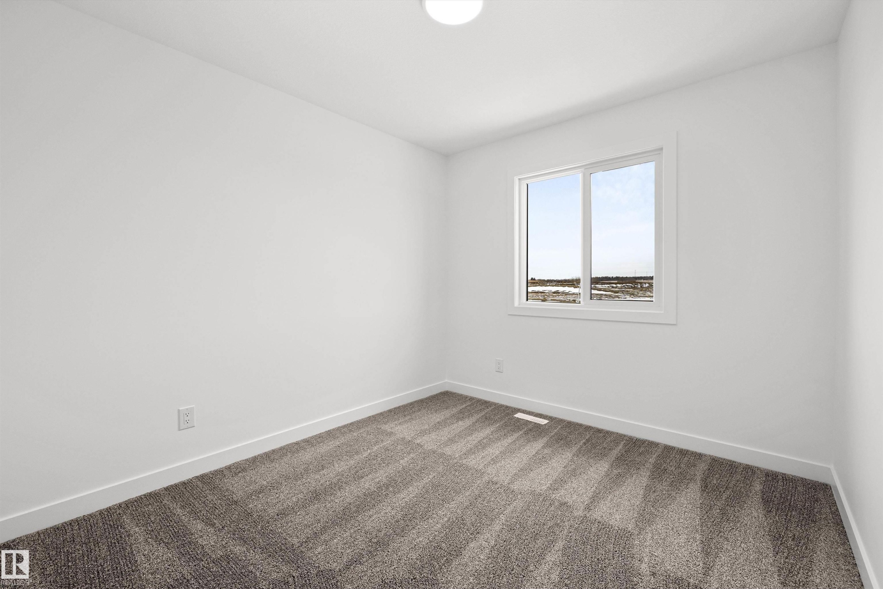 632 176 Avenue, Edmonton, AB - Indoor Photo Showing Other Room