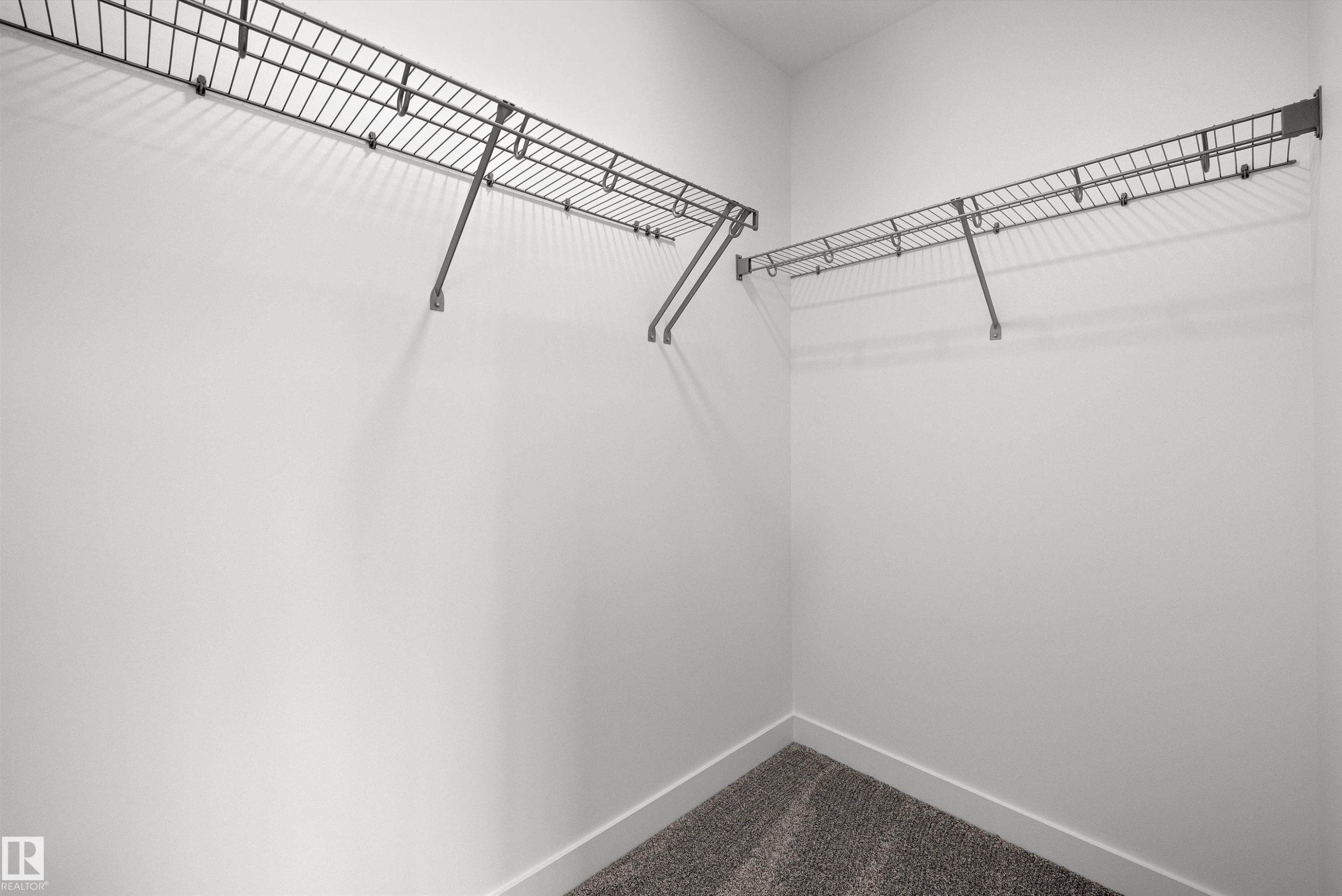 632 176 Avenue, Edmonton, AB - Indoor With Storage
