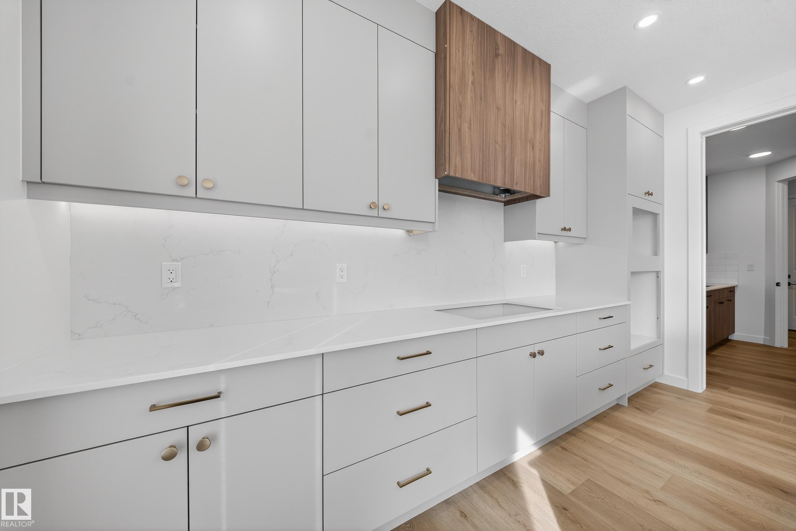 211 Paterson Link, Edmonton, AB - Indoor