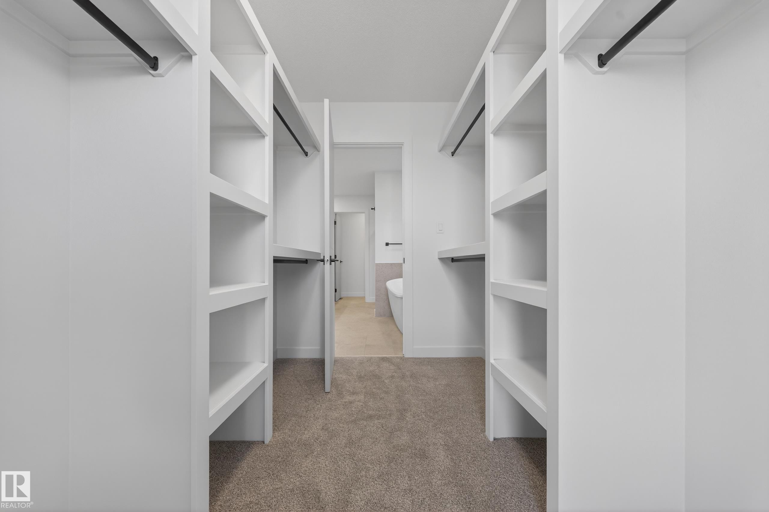211 Paterson Link, Edmonton, AB - Indoor With Storage