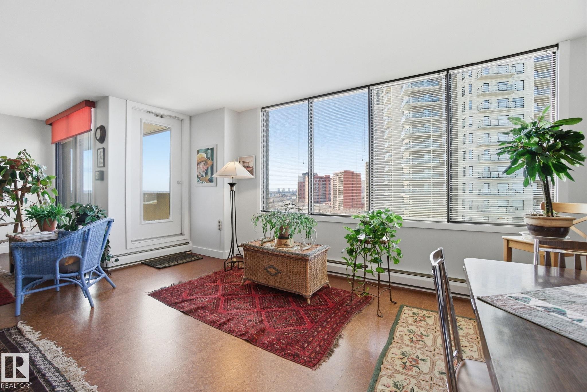 1105 8340 Jasper Avenue, Edmonton, AB - Indoor