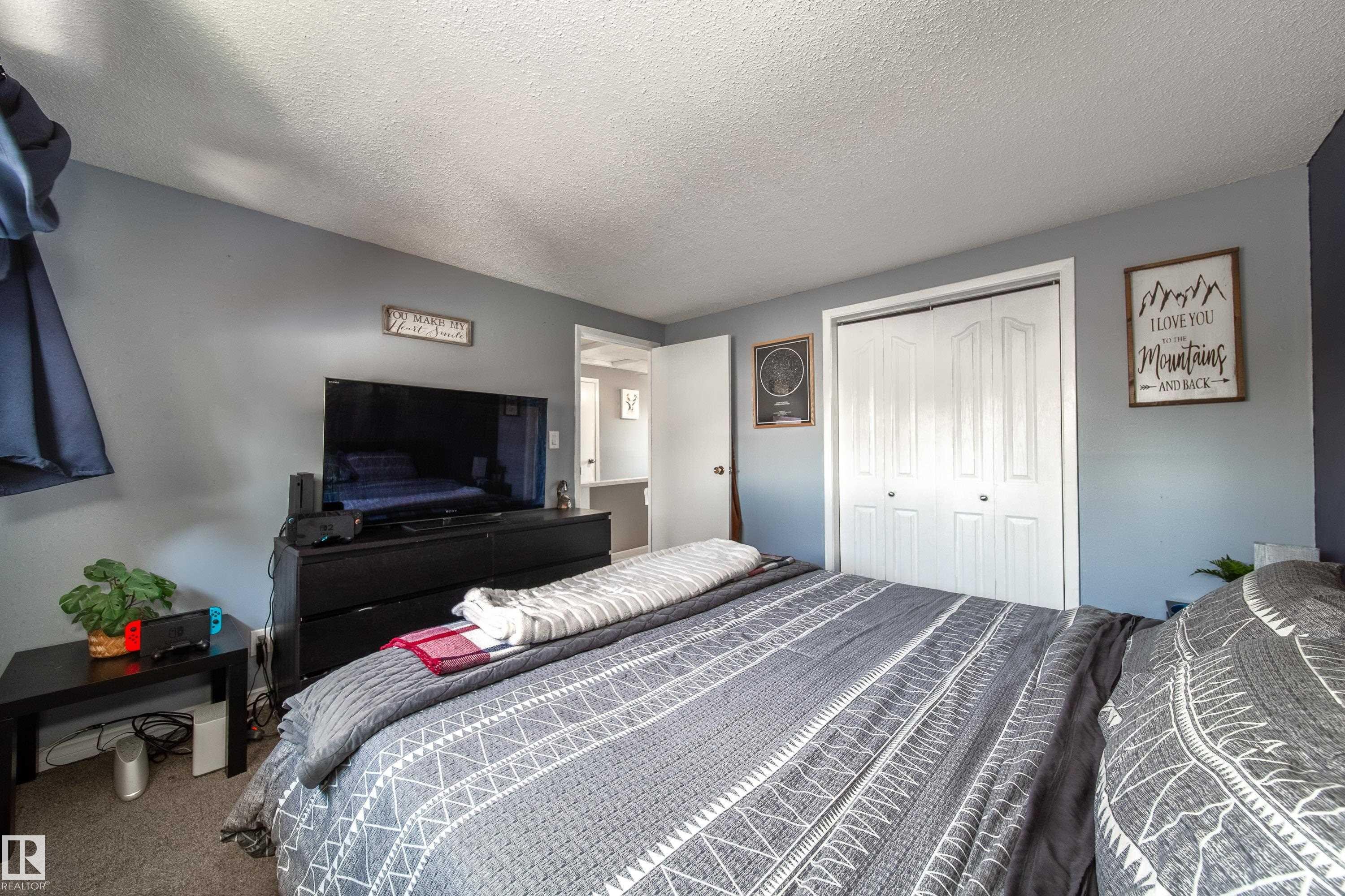 72 Ridgewood, St. Albert, AB - Indoor Photo Showing Bedroom