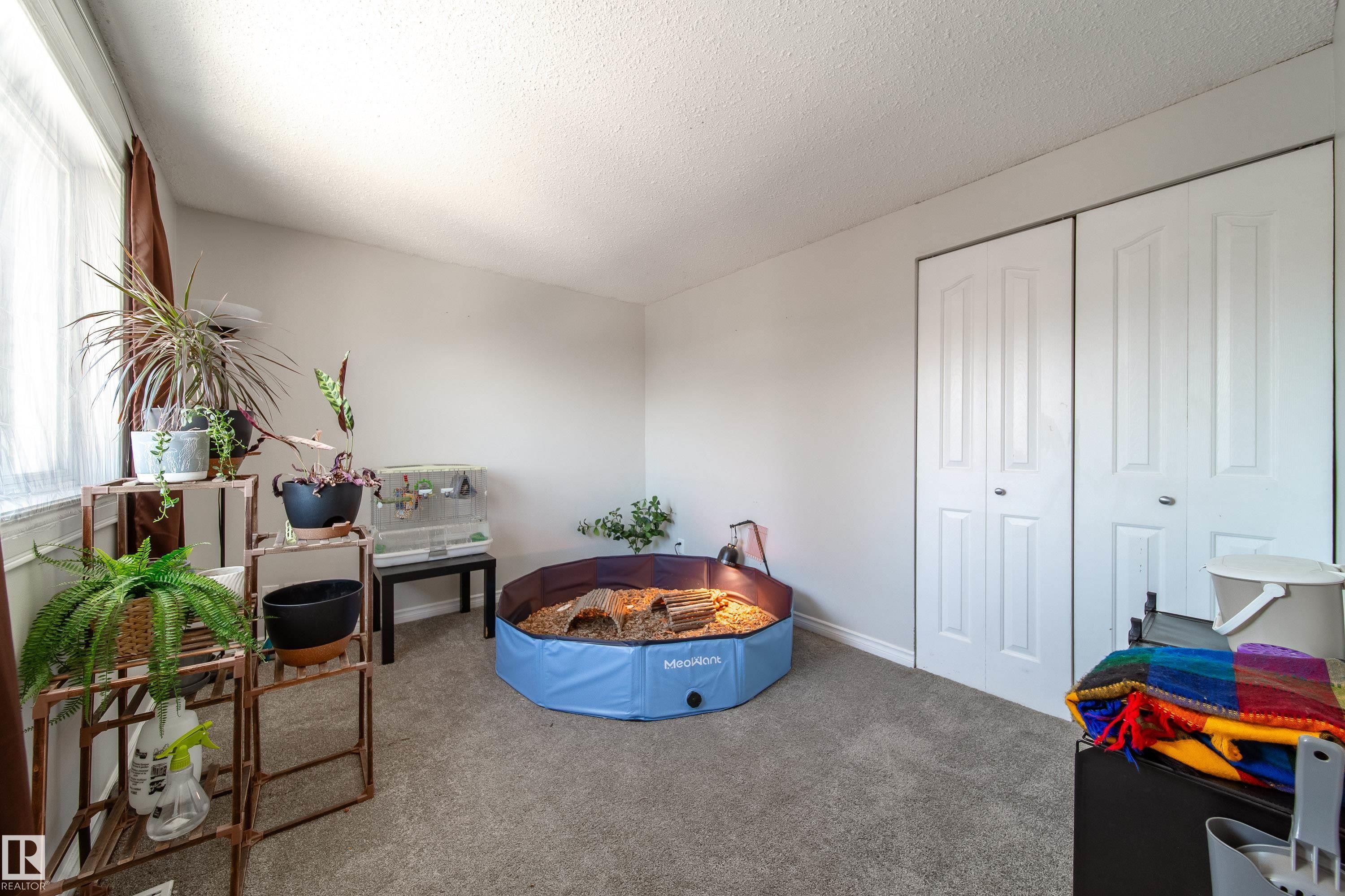 72 Ridgewood, St. Albert, AB - Indoor