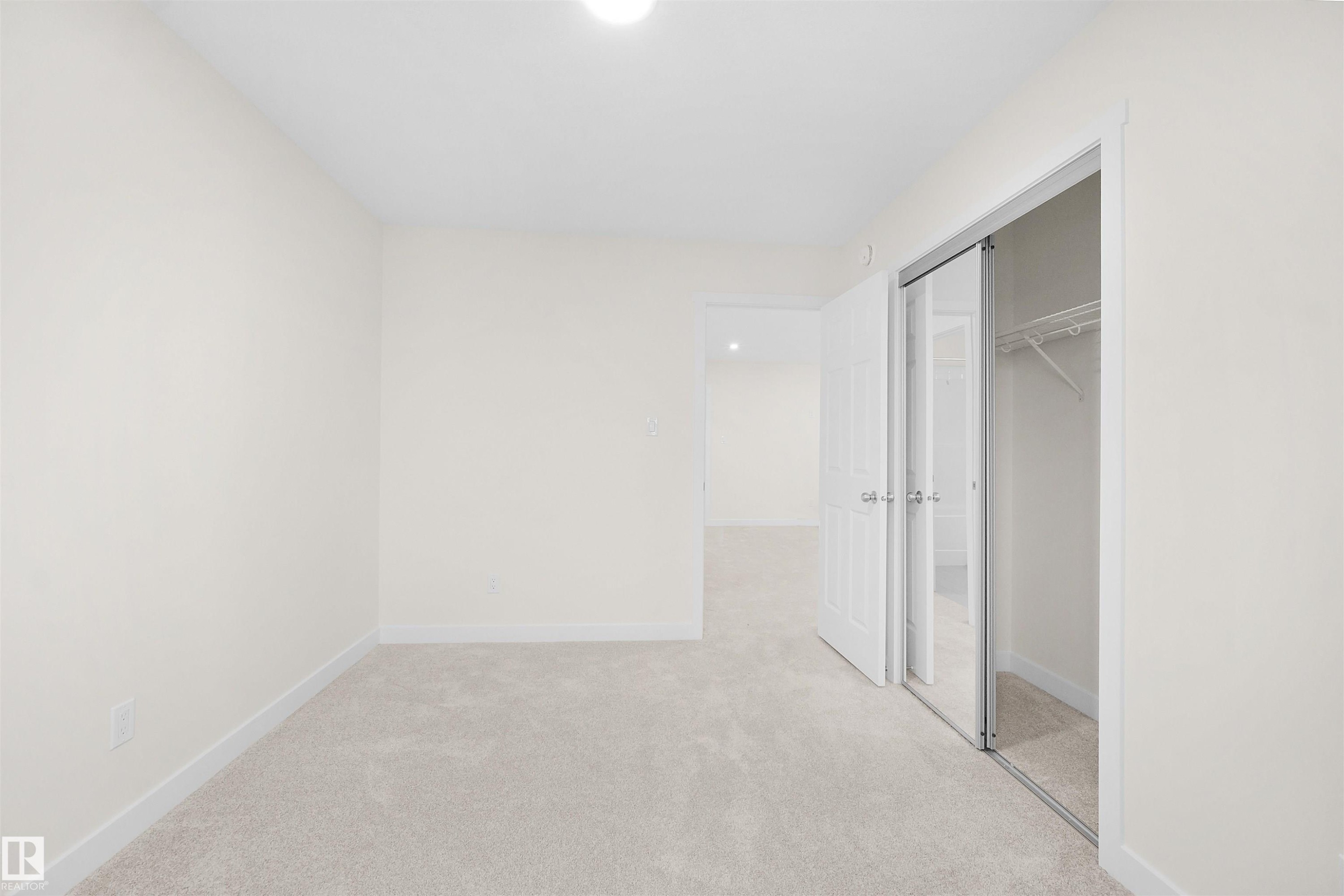18971 28 Avenue, Edmonton, AB - Indoor Photo Showing Other Room