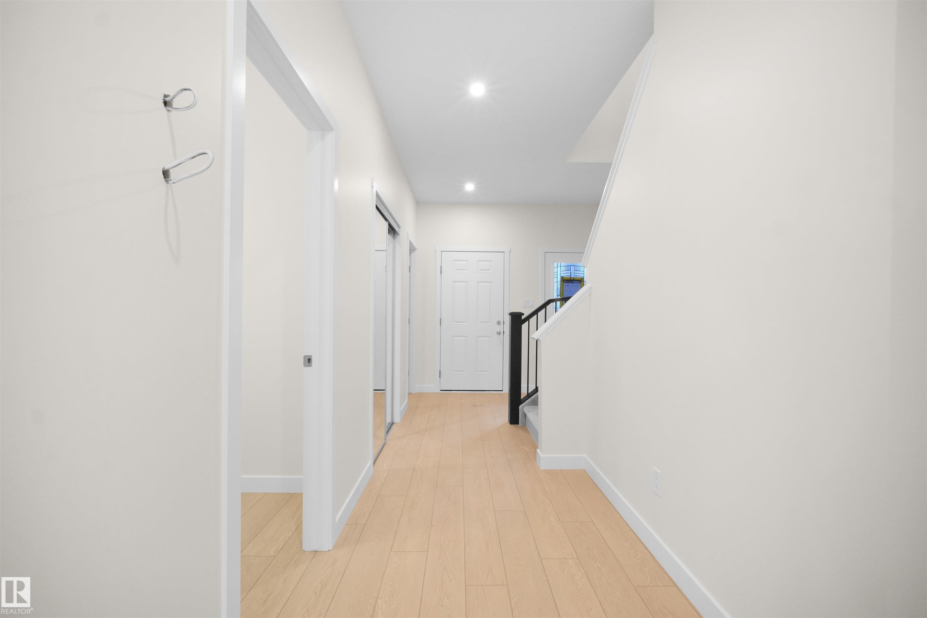 18971 28 Avenue, Edmonton, AB - Indoor Photo Showing Other Room