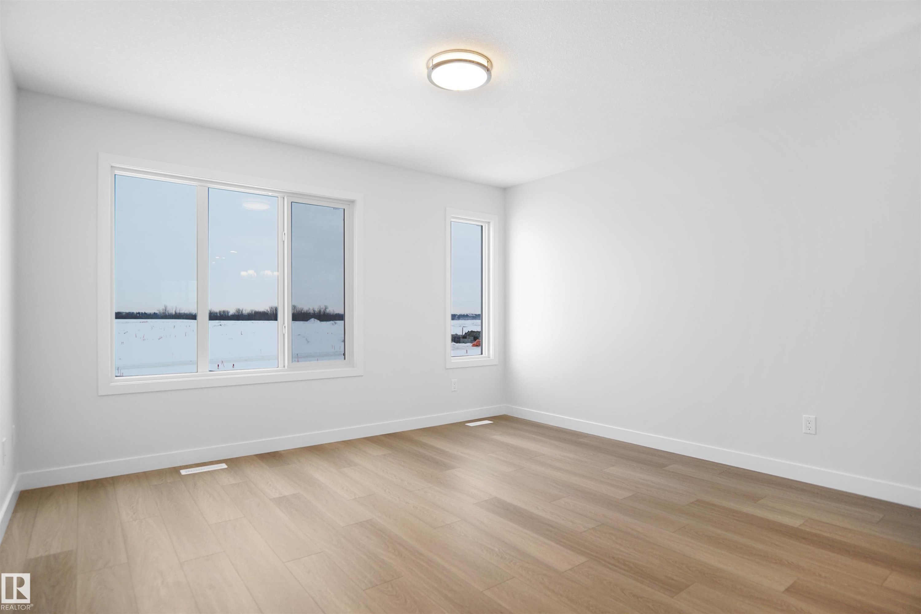 637 176 Avenue, Edmonton, AB - Indoor Photo Showing Other Room