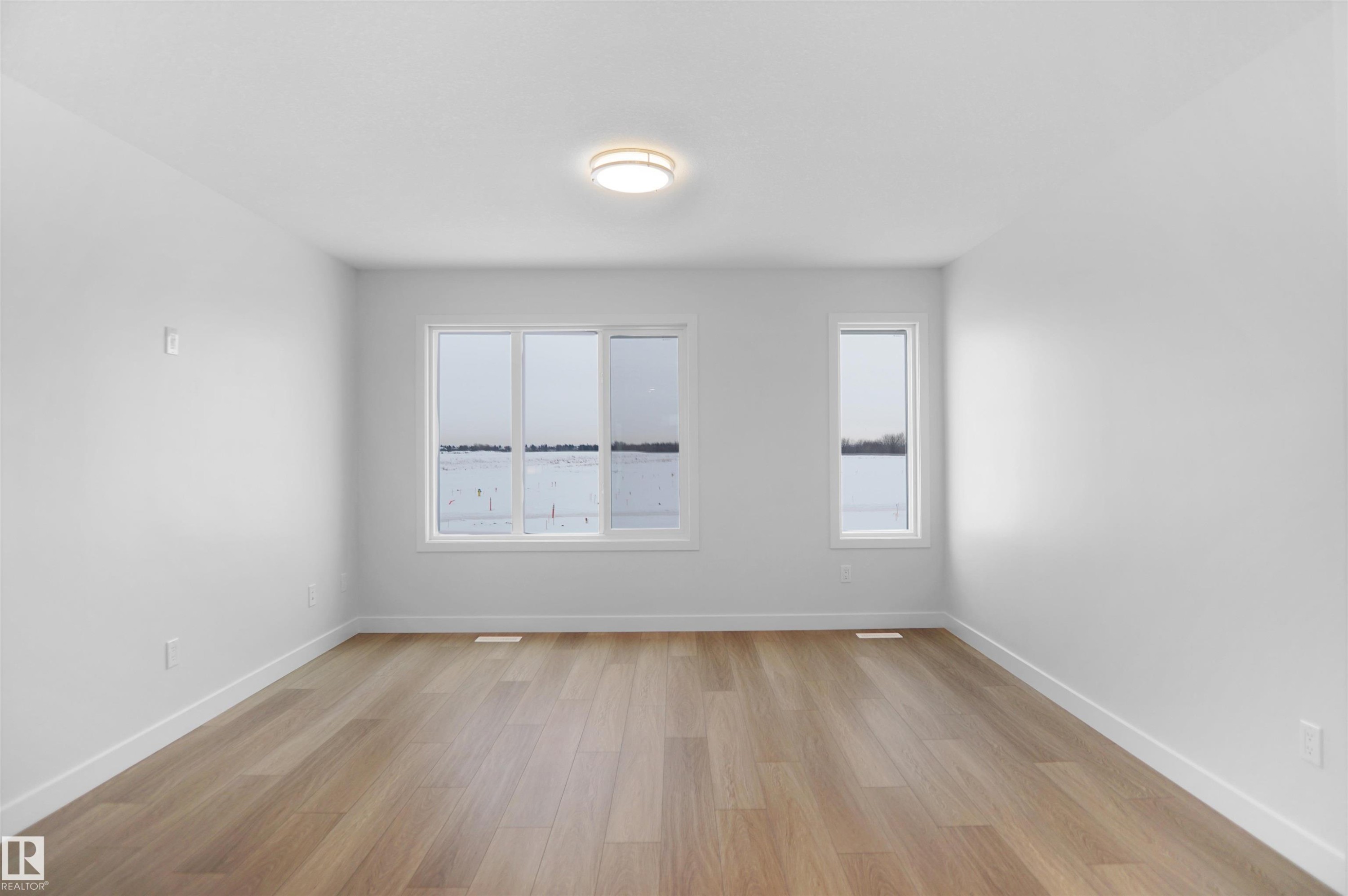 637 176 Avenue, Edmonton, AB - Indoor Photo Showing Other Room