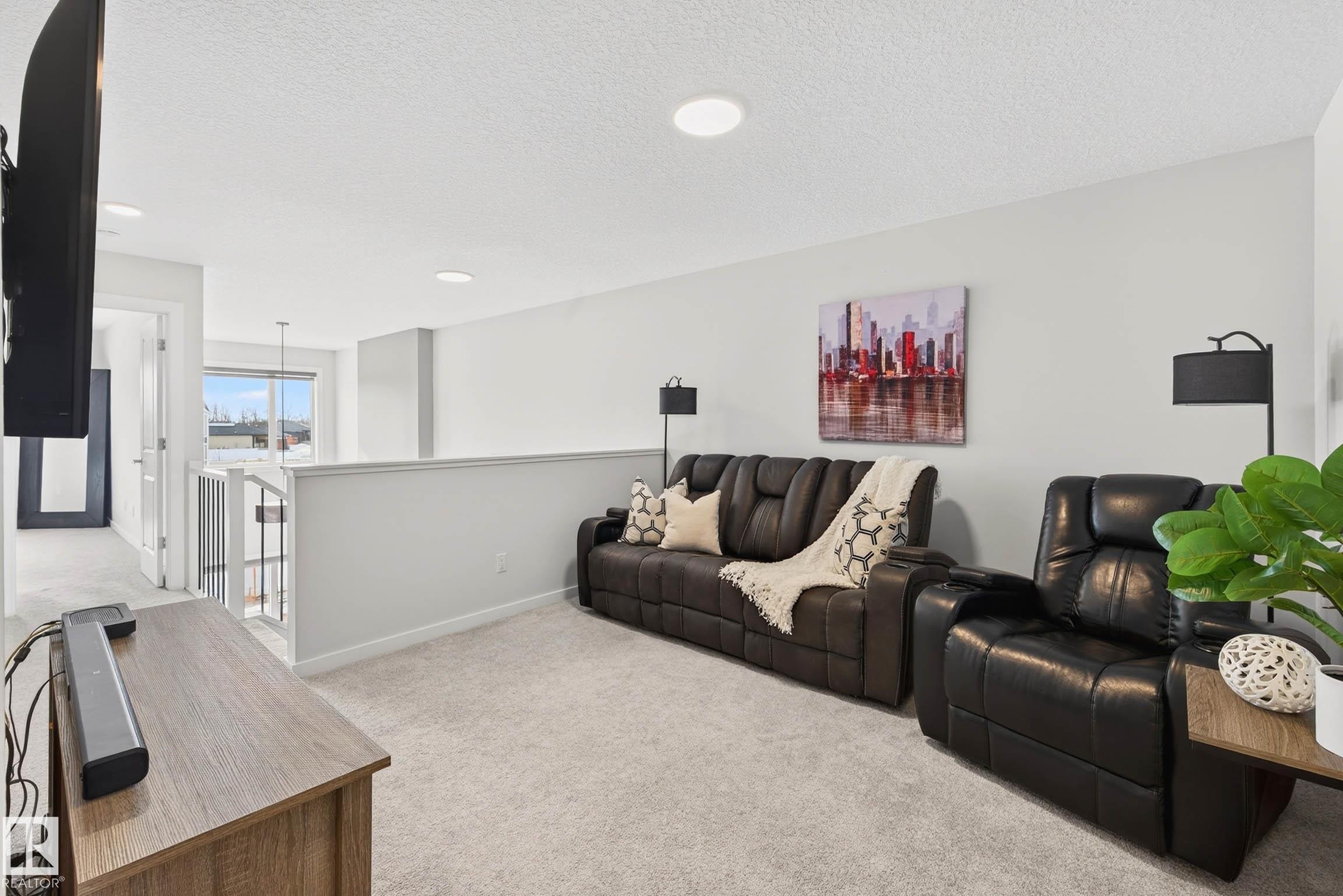 324 Stiles Way, Leduc, AB - Indoor Photo Showing Other Room