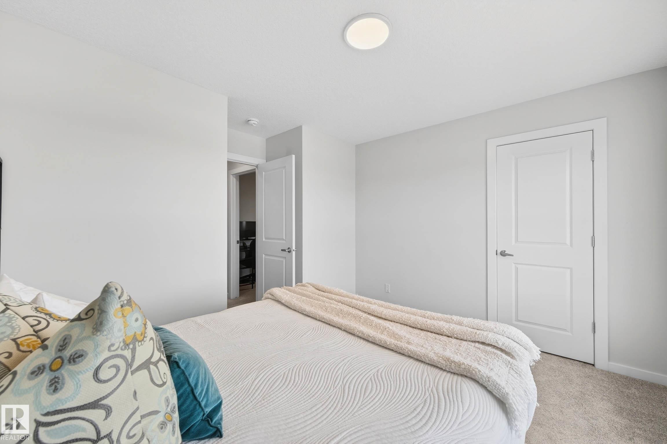 324 Stiles Way, Leduc, AB - Indoor Photo Showing Bedroom