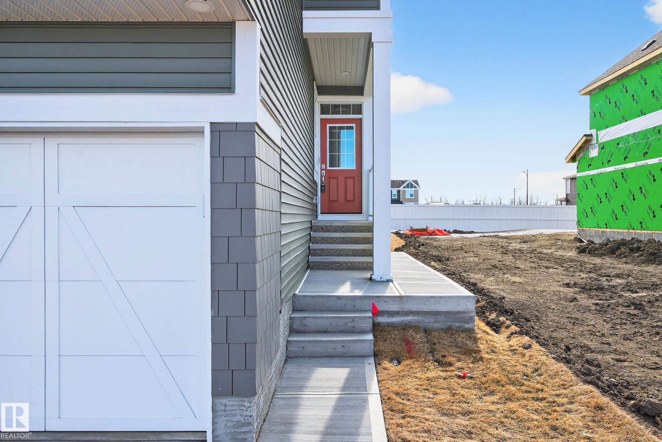 324 Stiles Way, Leduc, AB - Outdoor