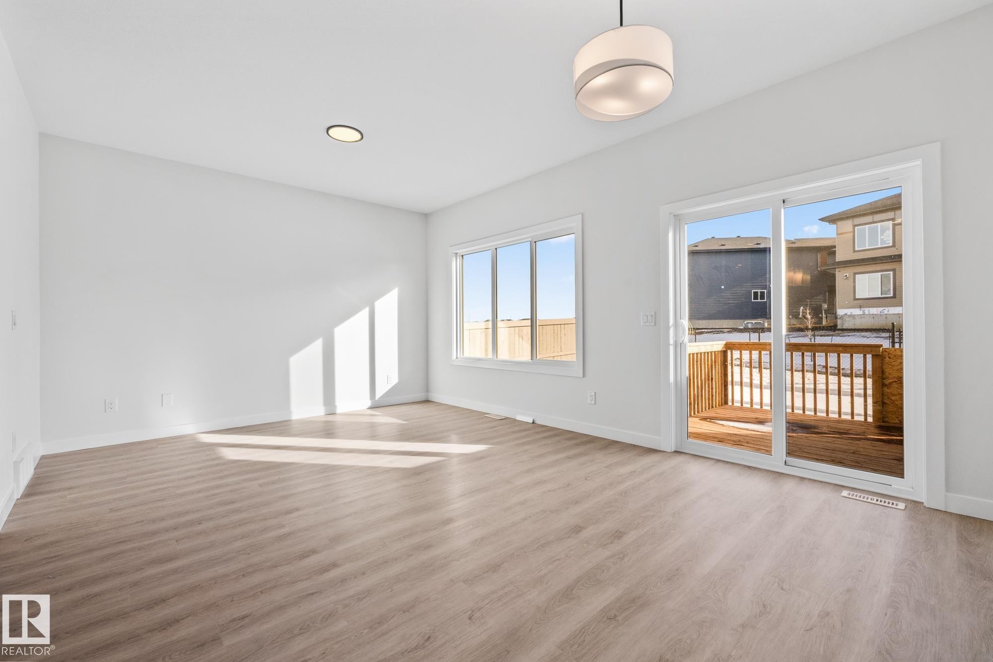 144 Honeysuckle Green, Leduc, AB - Indoor Photo Showing Other Room