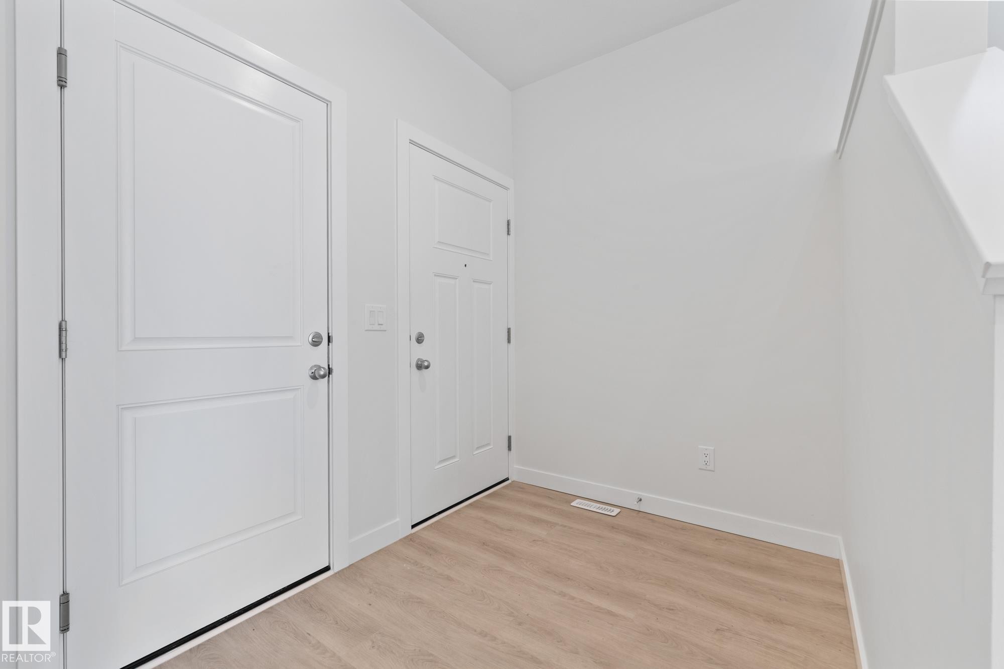 144 Honeysuckle Green, Leduc, AB - Indoor Photo Showing Other Room