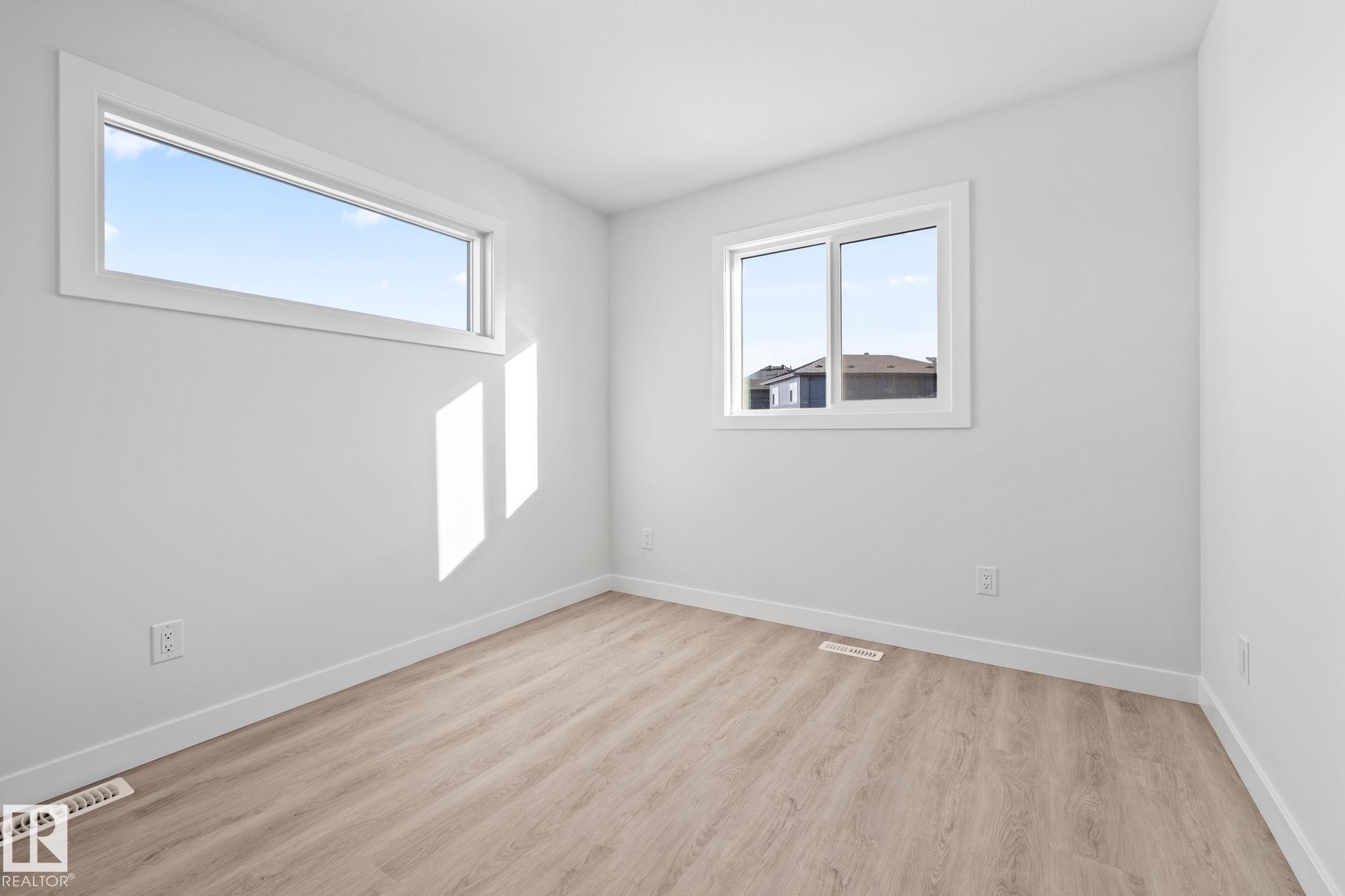 144 Honeysuckle Green, Leduc, AB - Indoor Photo Showing Other Room