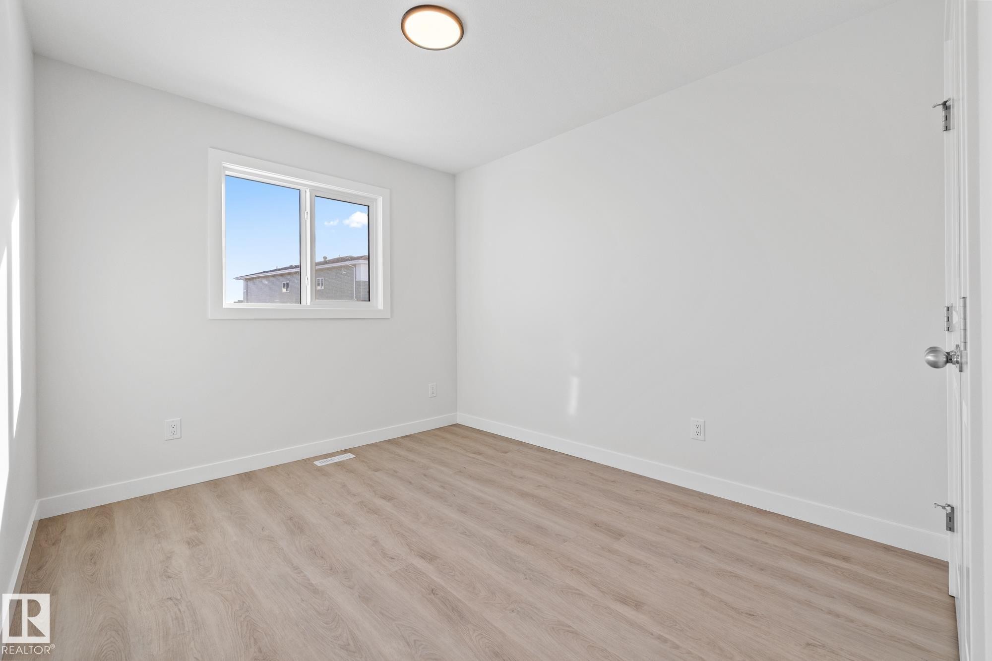 144 Honeysuckle Green, Leduc, AB - Indoor Photo Showing Other Room