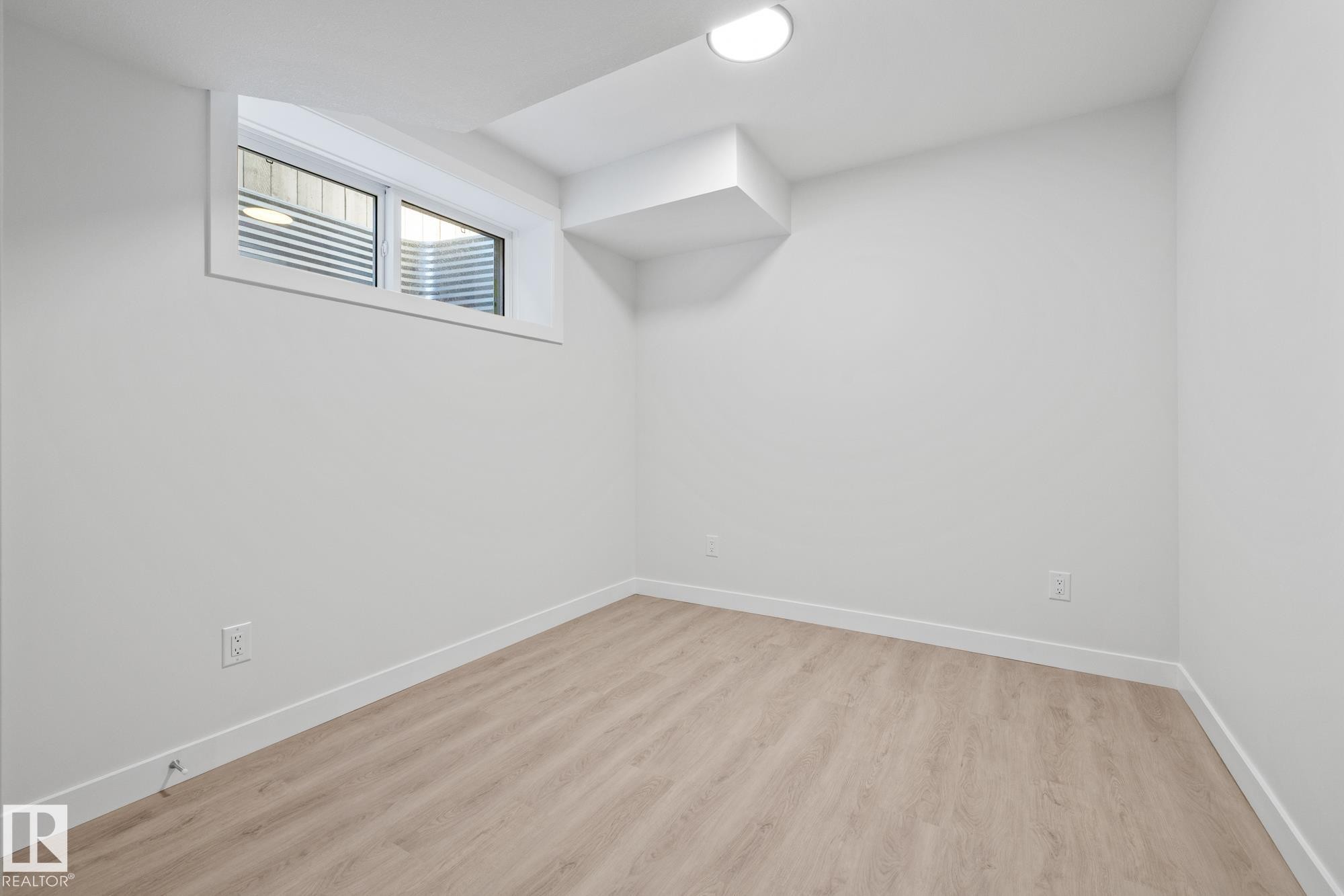 144 Honeysuckle Green, Leduc, AB - Indoor Photo Showing Other Room