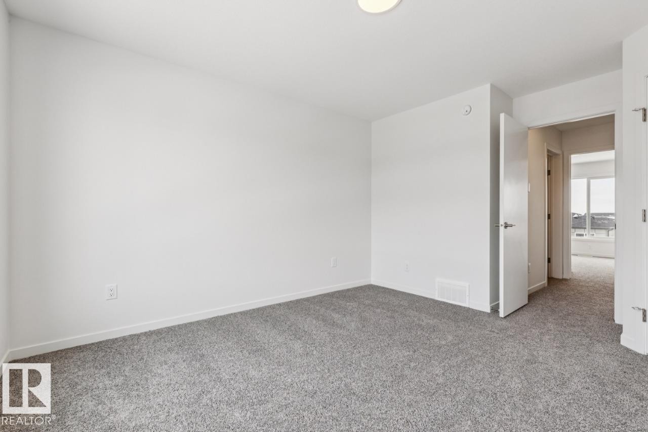 2618 Alces Way, Edmonton, AB - Indoor Photo Showing Other Room