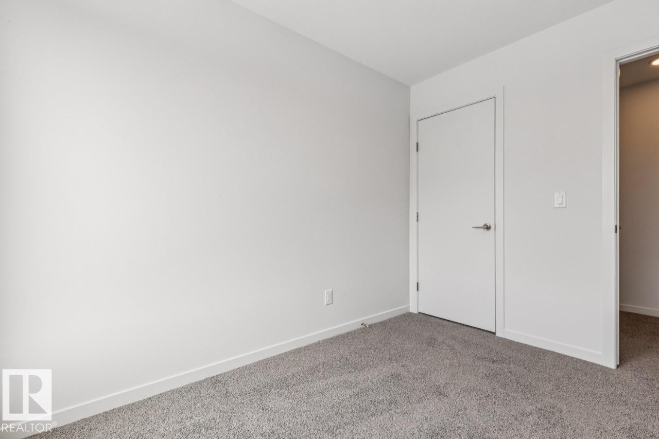 2618 Alces Way, Edmonton, AB - Indoor Photo Showing Other Room
