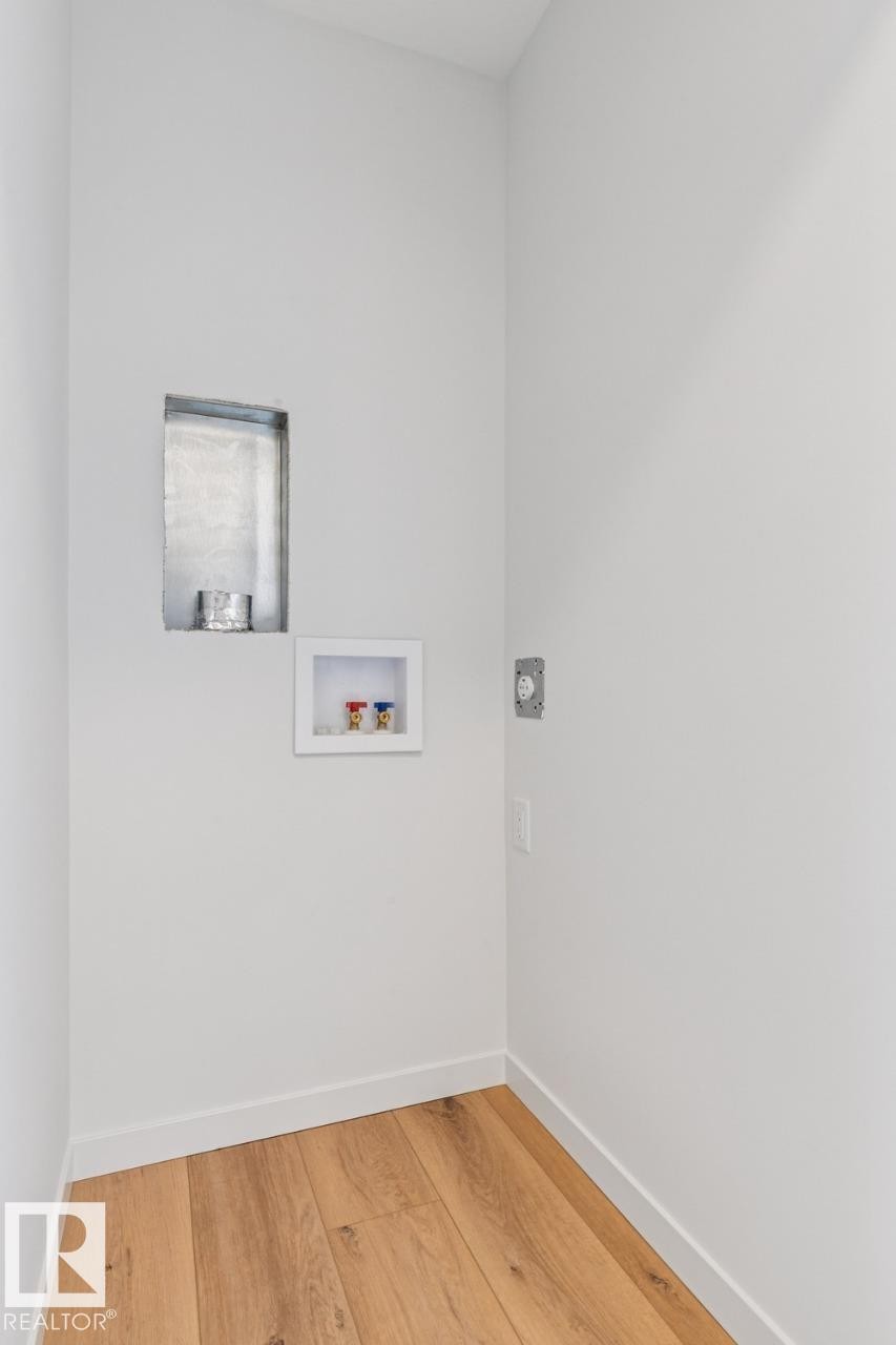 2618 Alces Way, Edmonton, AB - Indoor Photo Showing Other Room
